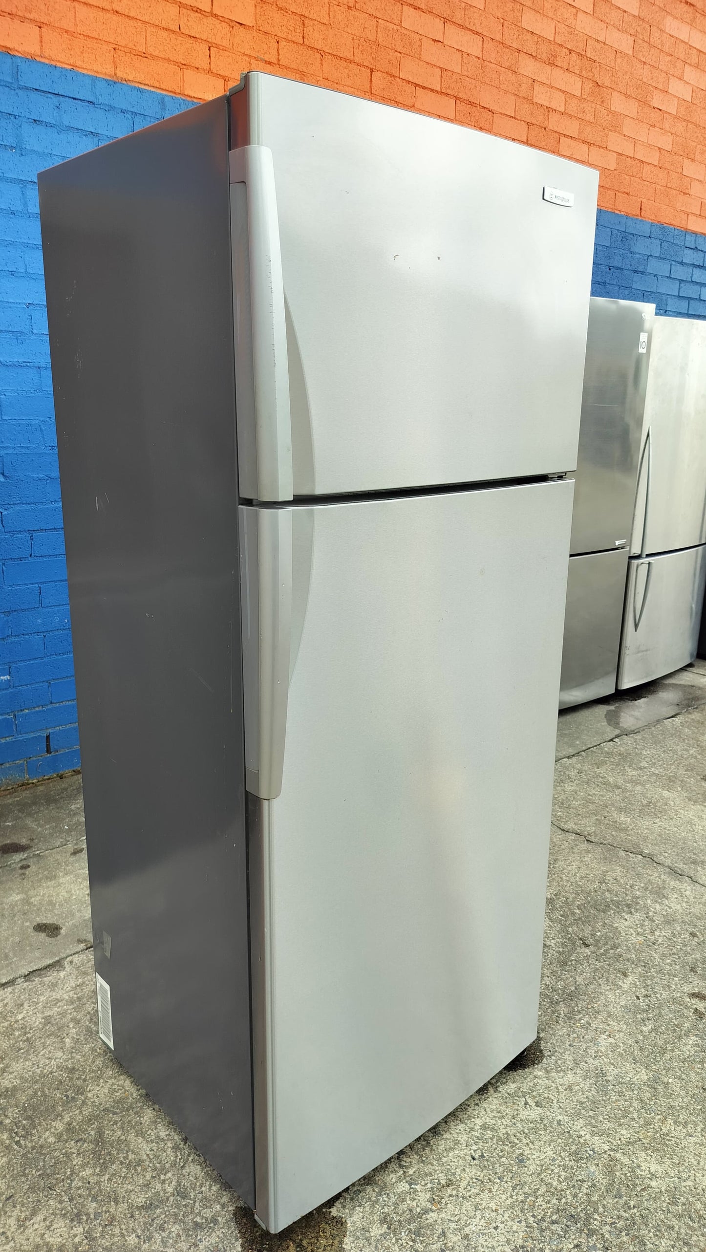 **WESTINGHOUSE 390 LITRES FRIDGE FREEZER**