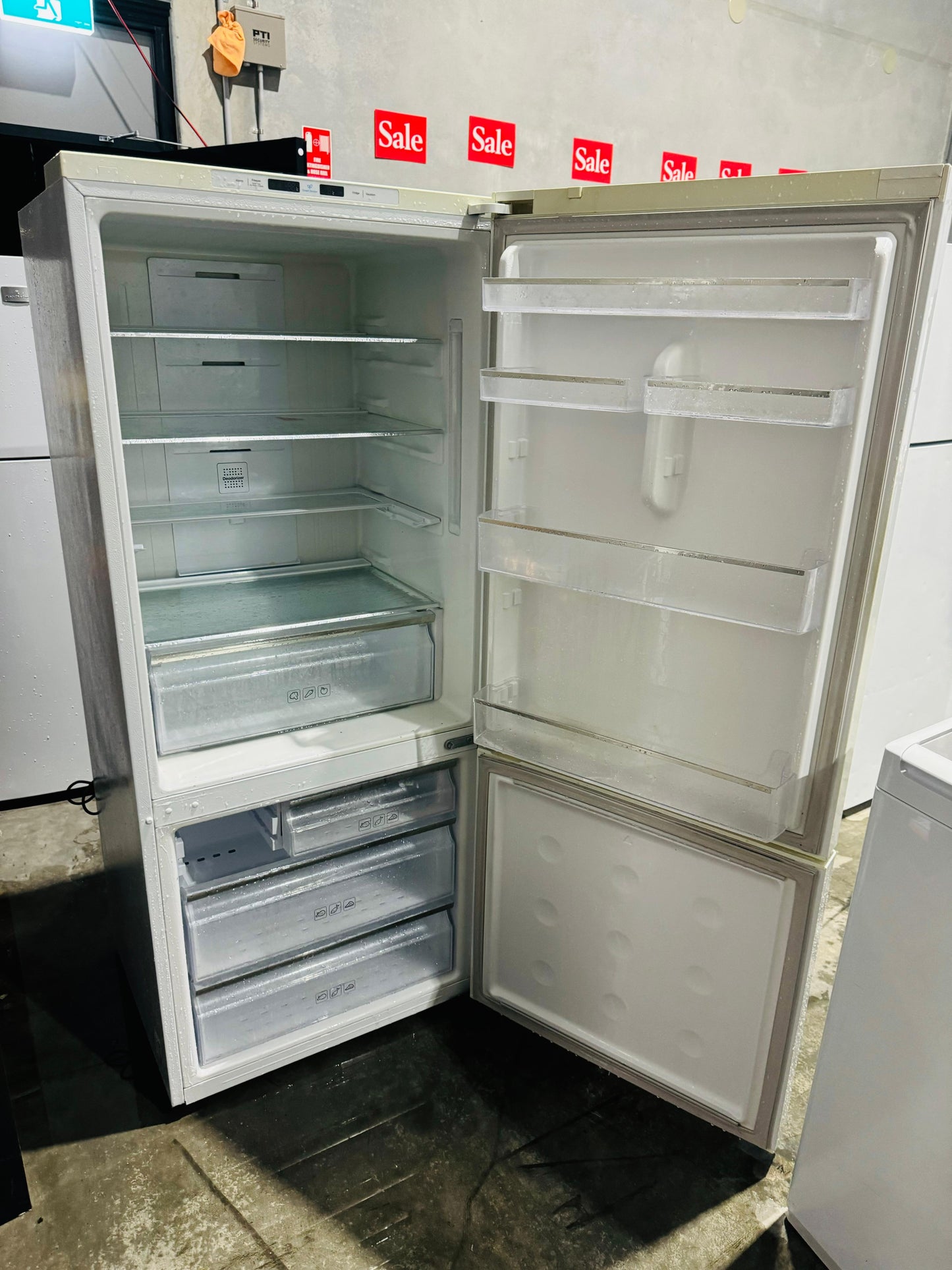 **SAMSUNG 450 LITRES FRIDGE FREEZER**