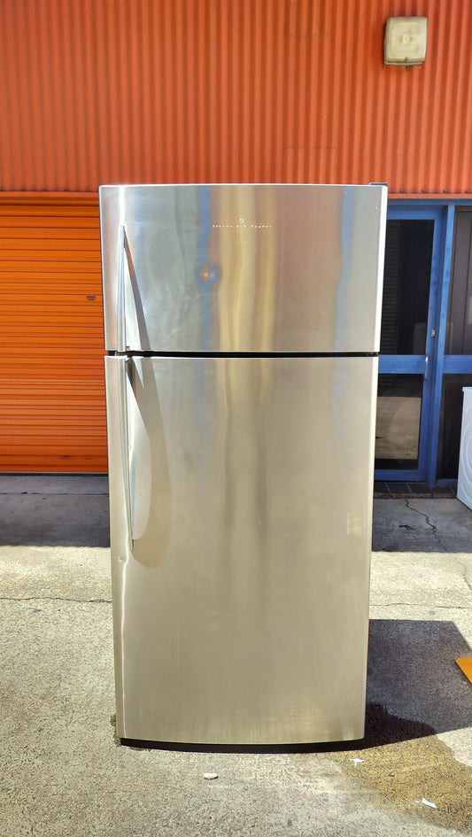 **FISHER & PAYKEL 517 LITRES FRIDGE FREEZER**