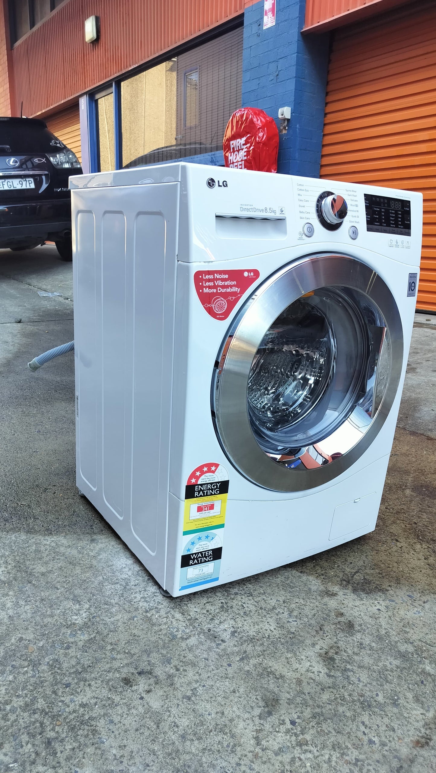 **LG 8.5kg FRONT LOADER WASHING MACHINE**