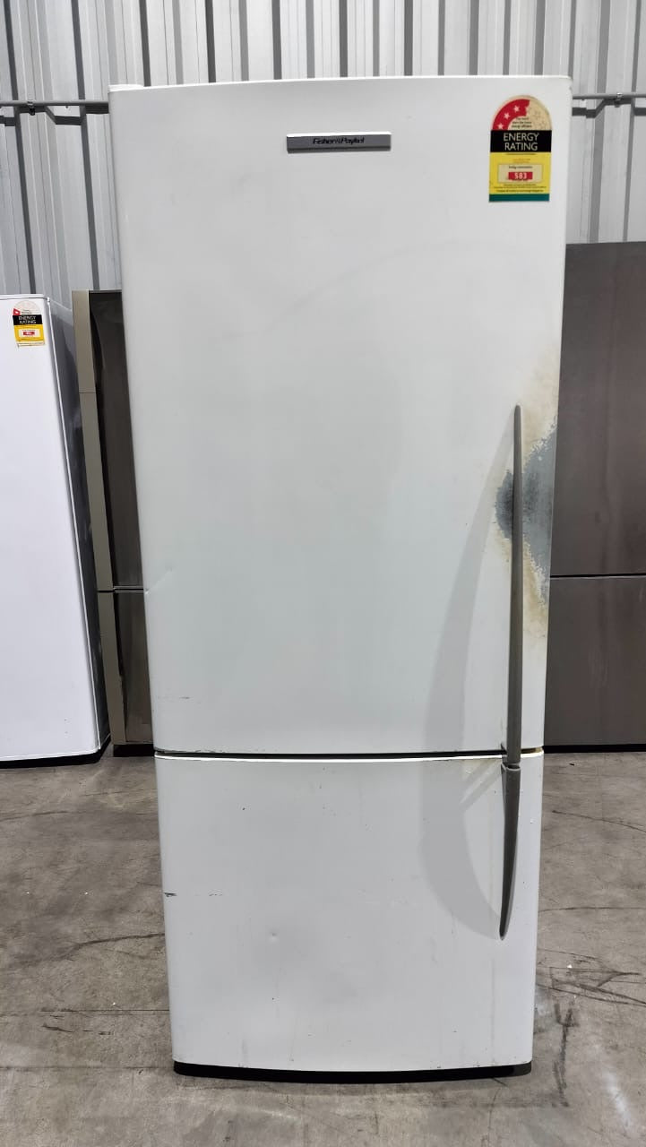 **FISHER & PAYKEL 570 LITRES FRIDGE FREEZER**