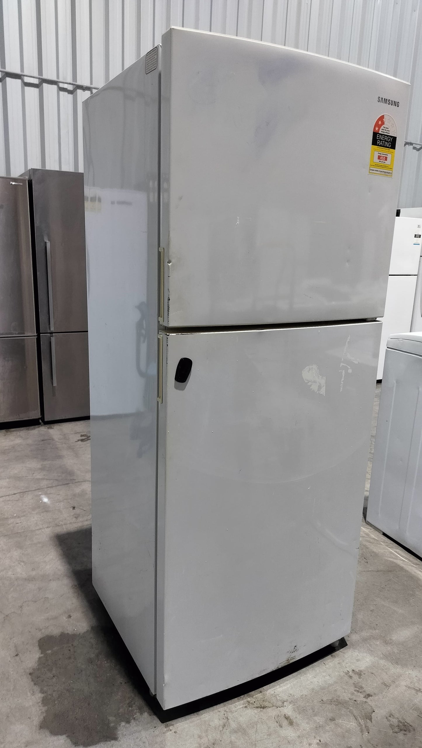 **SAMSUNG 365 LITRES FRIDGE FREEZER**