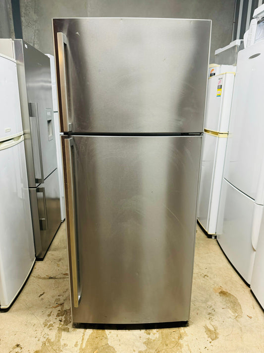 **ELECTROLUX 420 LITRES FRIDGE FREEZER**