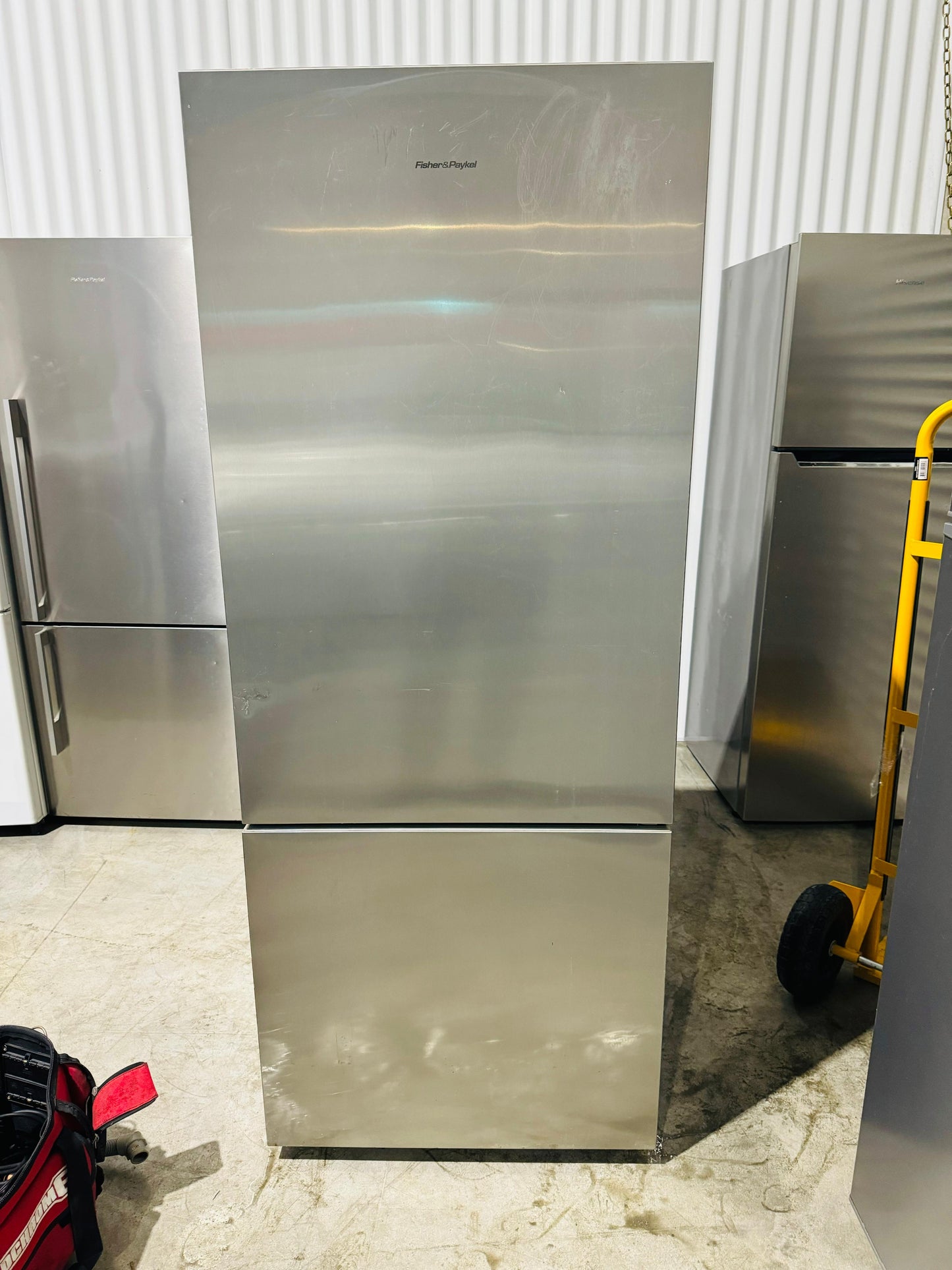 **FISHER & PAYKEL 442 LITRES FRIDGE FREEZER**