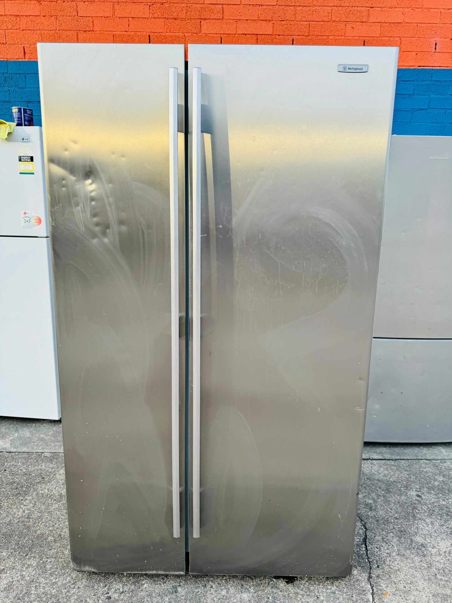 **WESTINGHOUSE SIDE BY SIDE 700 LITRES FRIDGE FREEZER**