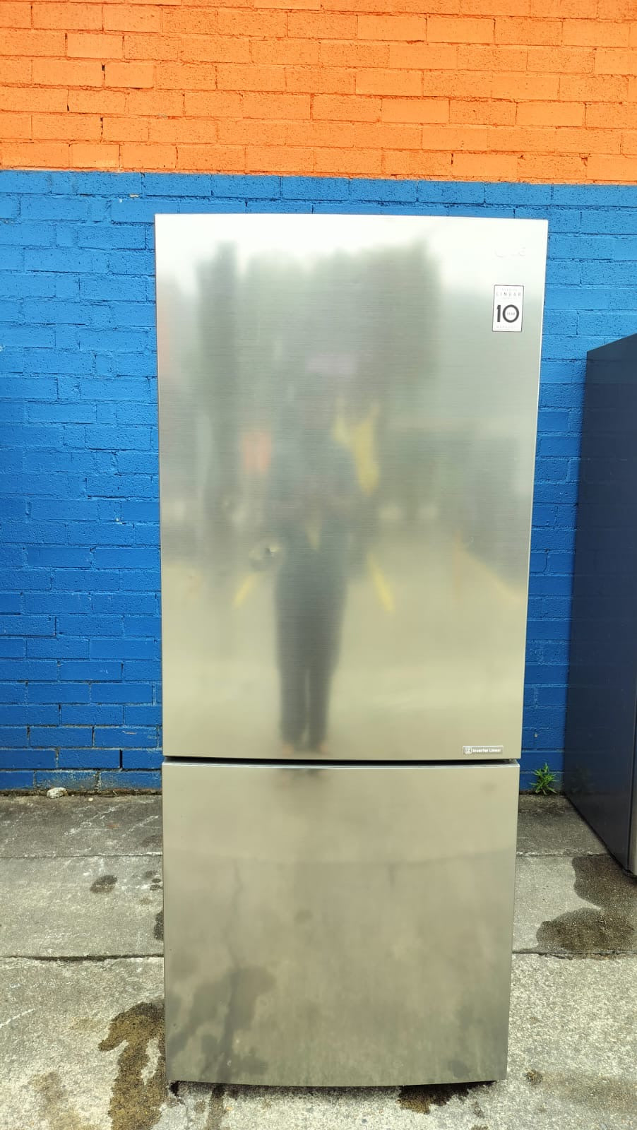 **LG 367 LITRES FRIDGE FREEZER**