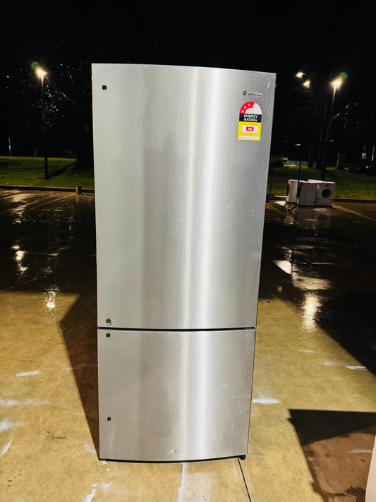**WESTINGHOUSE 454 LITRES FRIDGE FREEZER**