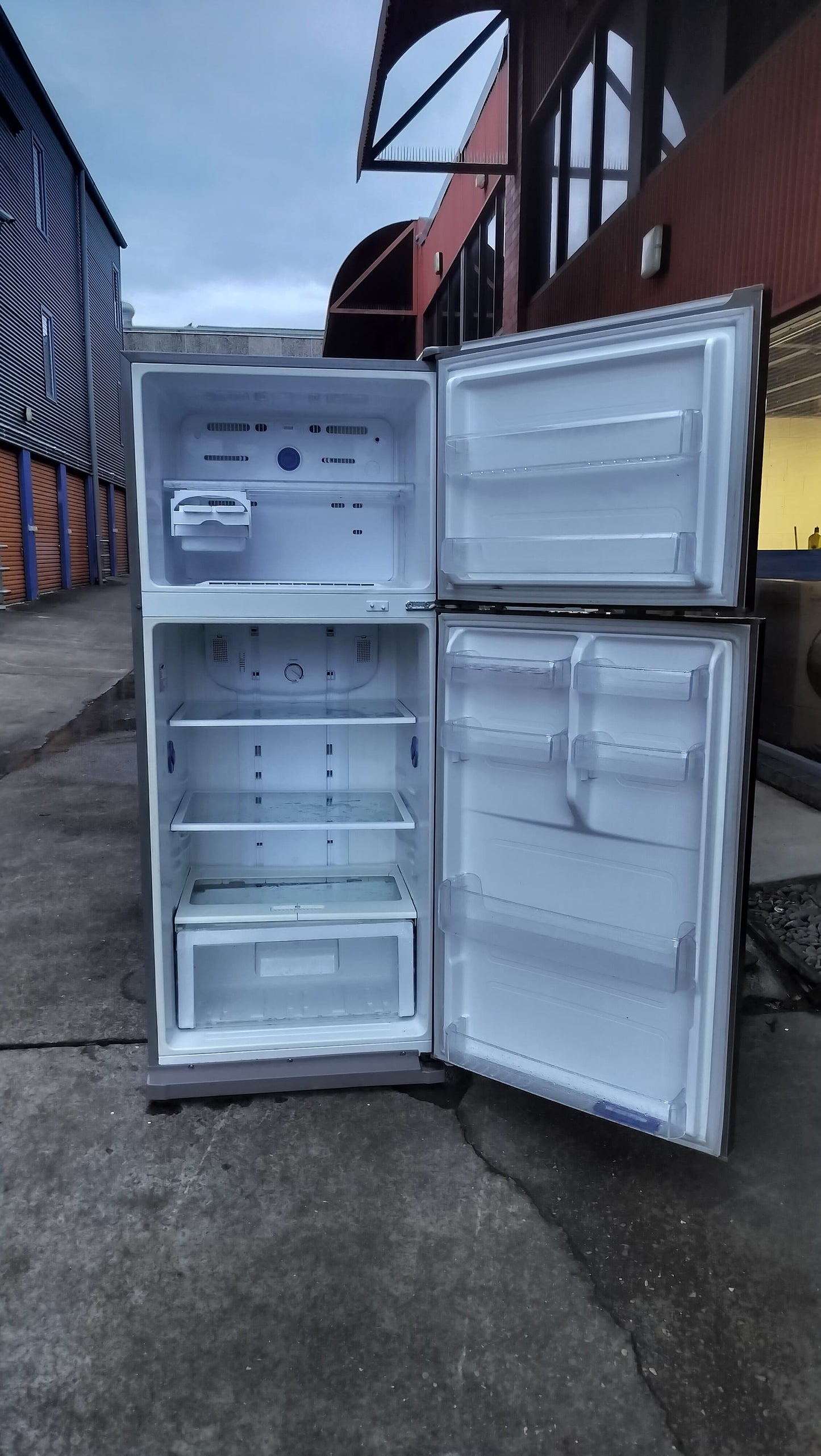 **SAMSUNG 449 LITRES FRIDGE FREEZER**