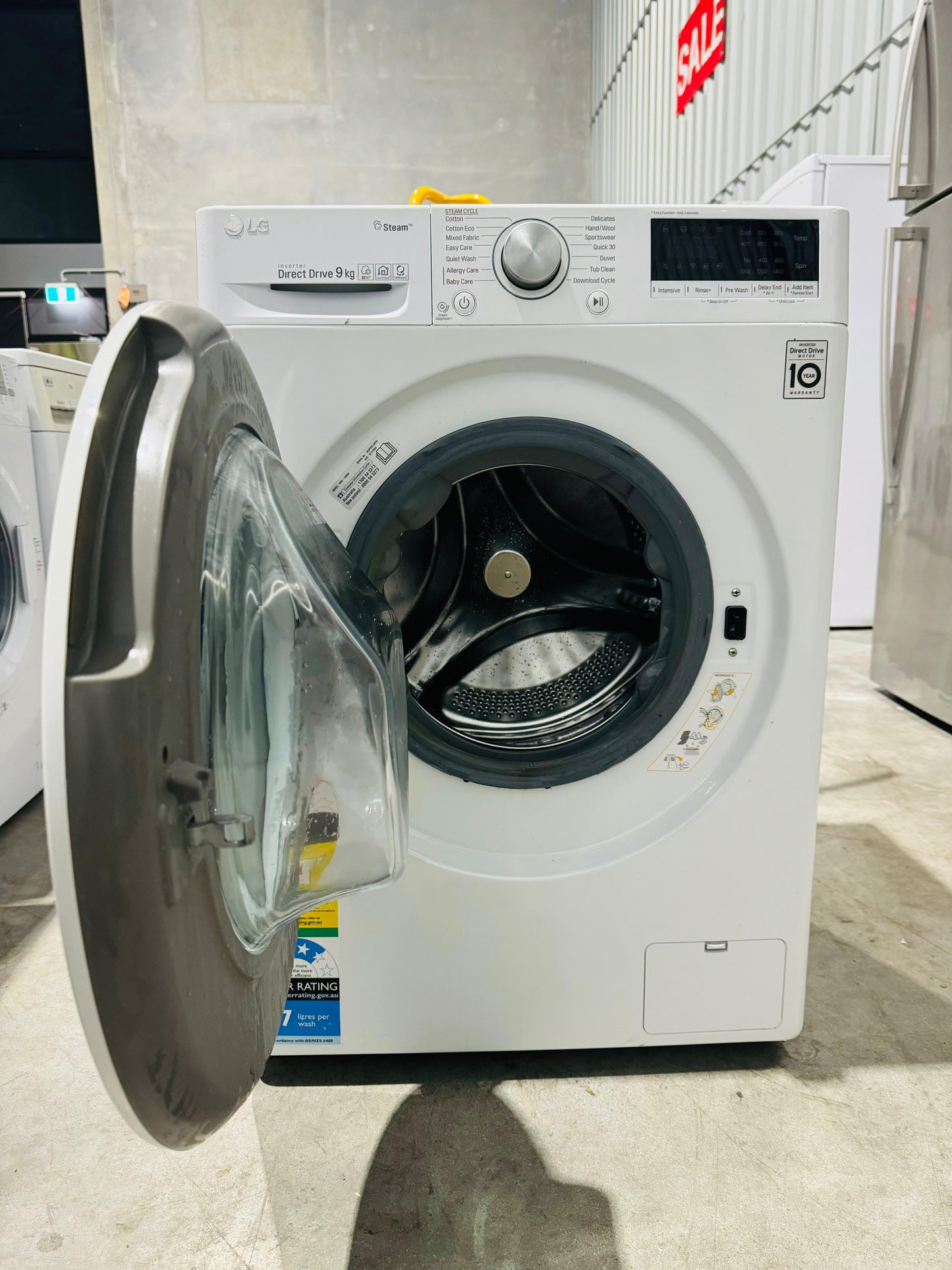 **LG 9KGS FRONT LOADER WASHING MACHINE**