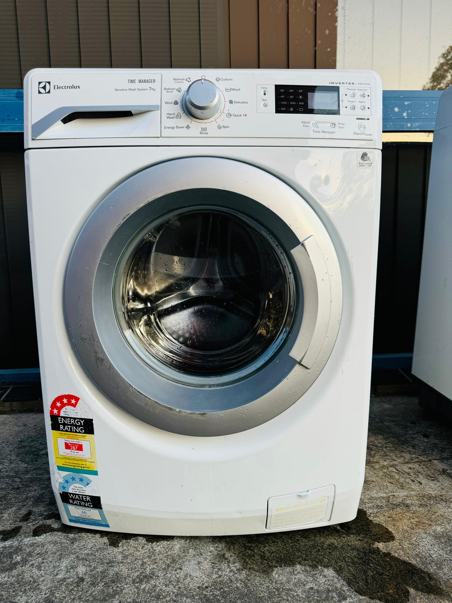 **ELECTROLUX 7KGS FRONT LOADER WASHING MACHINE**