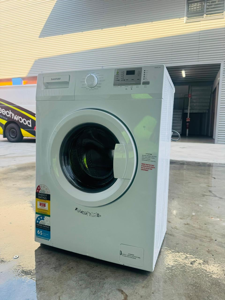 **EUROMAID 5.5KGS FRONT LOADER WASHING MACHINE**