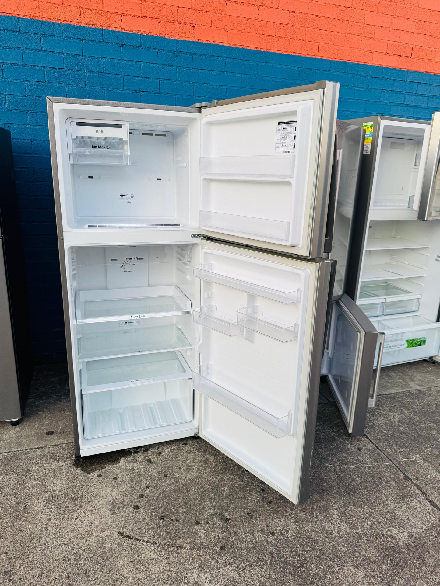 **SAMSUNG 393 LITRES FRIDGE FREEZER**