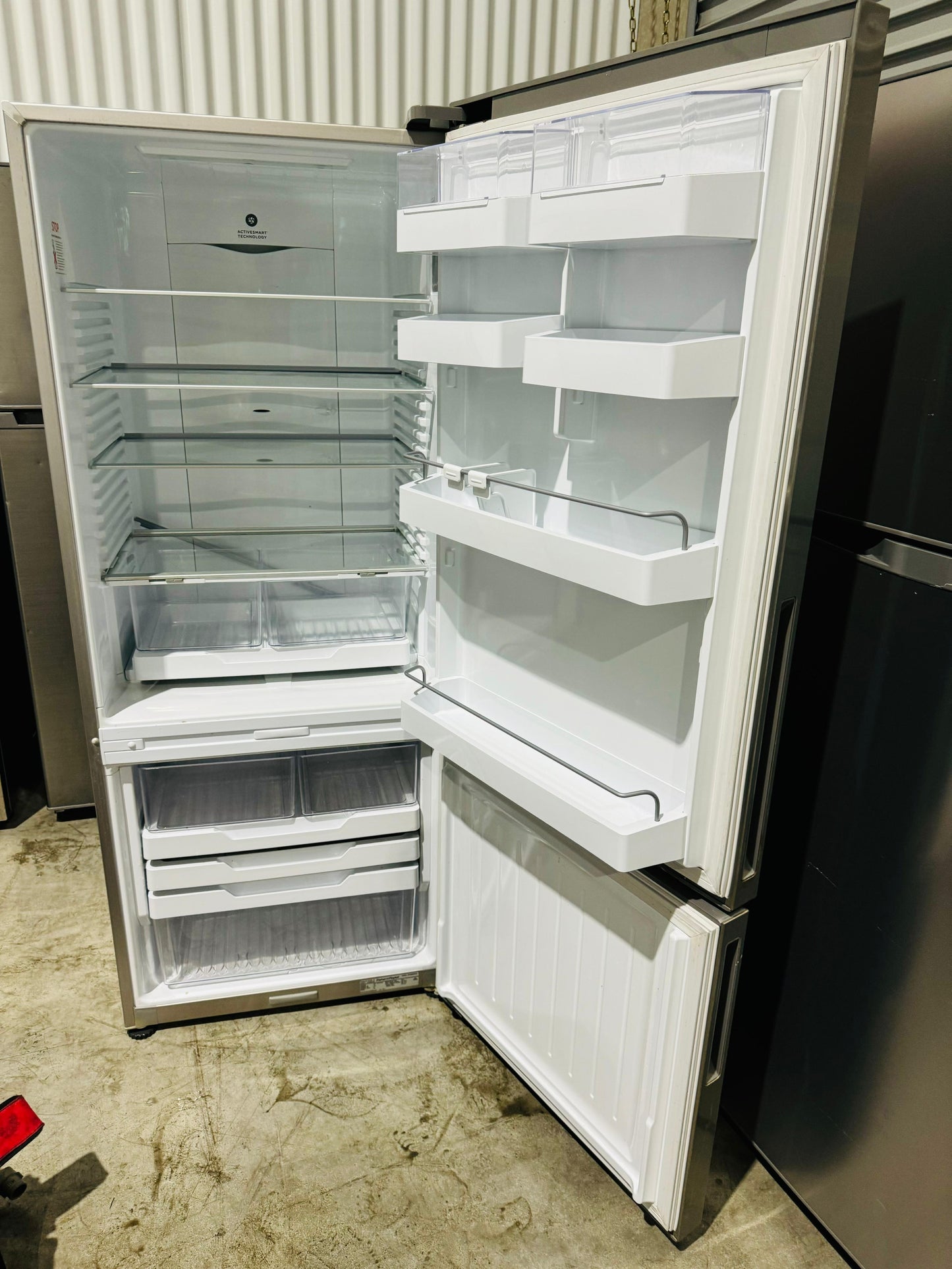 **FISHER & PAYKEL 442 LITRES FRIDGE FREEZER**