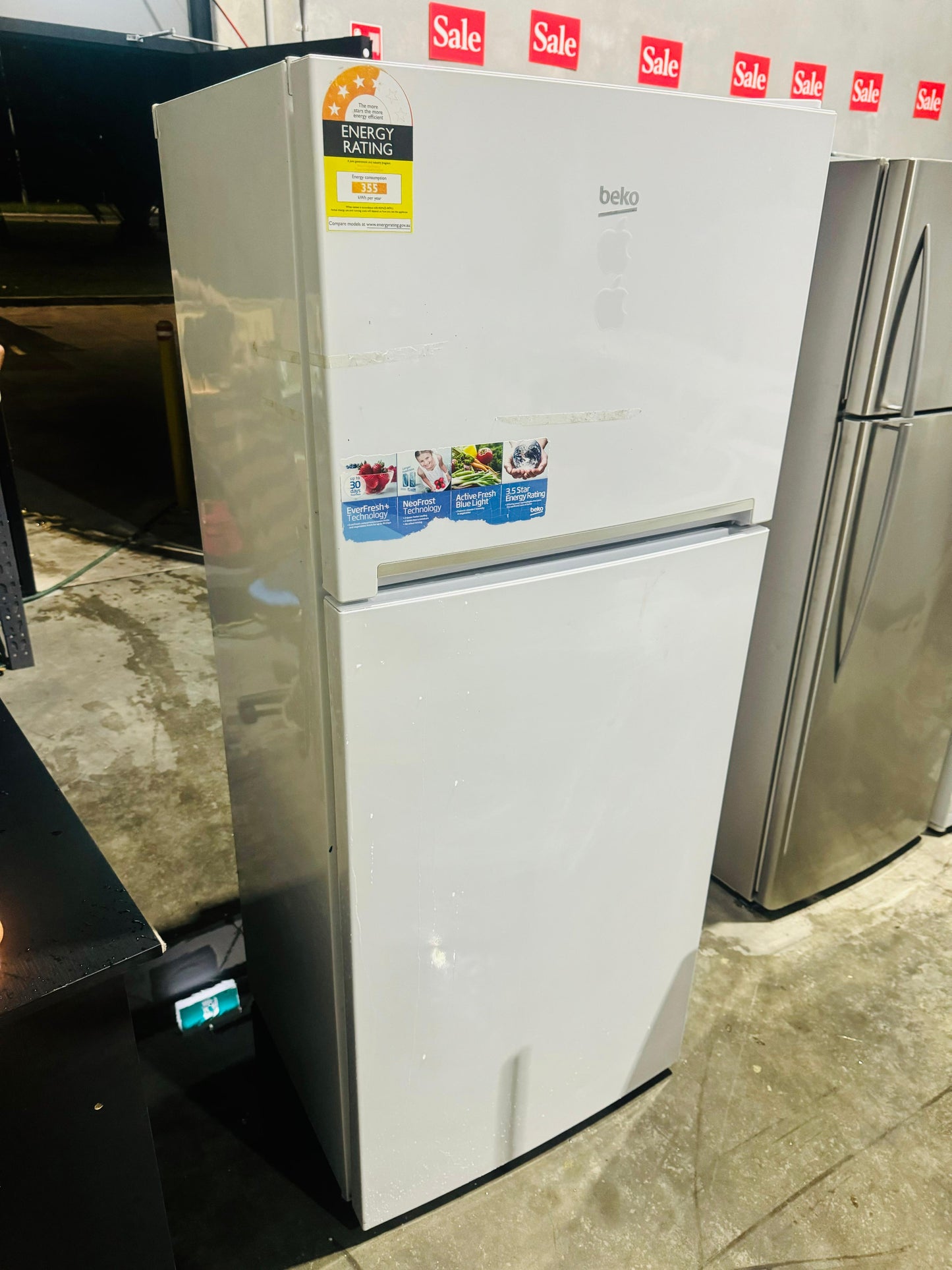 **BEKO 400 LITRES FRIDGE FREEZER**