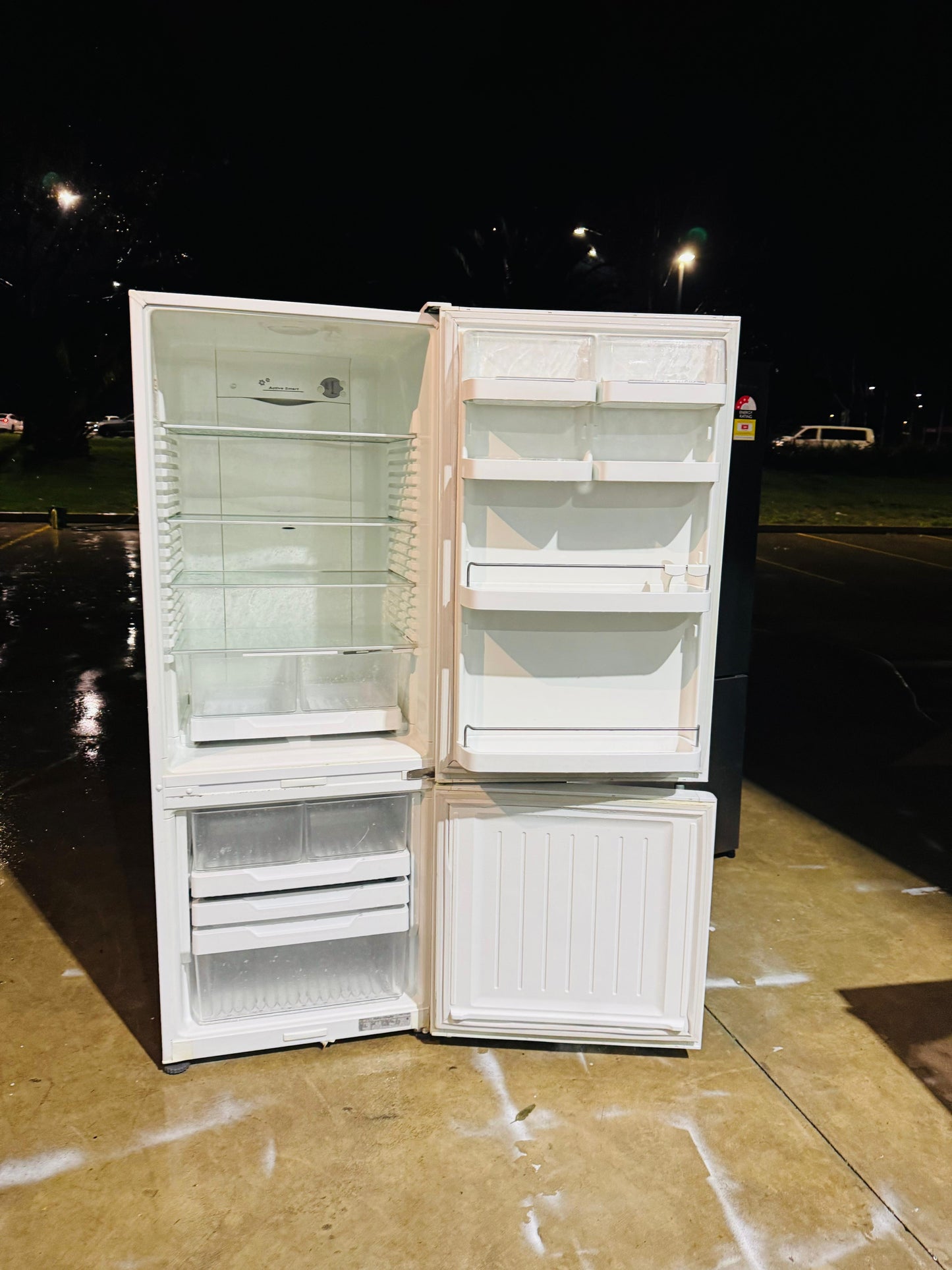 **FISHER & PAYKEL 403 LITRES FRIDGE FREEZER**