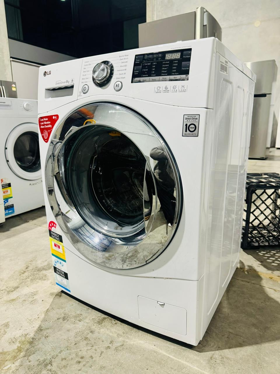 **LG 8KGS FRONT LOADER WASHING MACHINE**