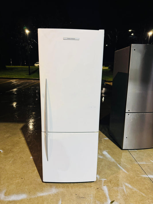 **FISHER & PAYKEL 403 LITRES FRIDGE FREEZER**