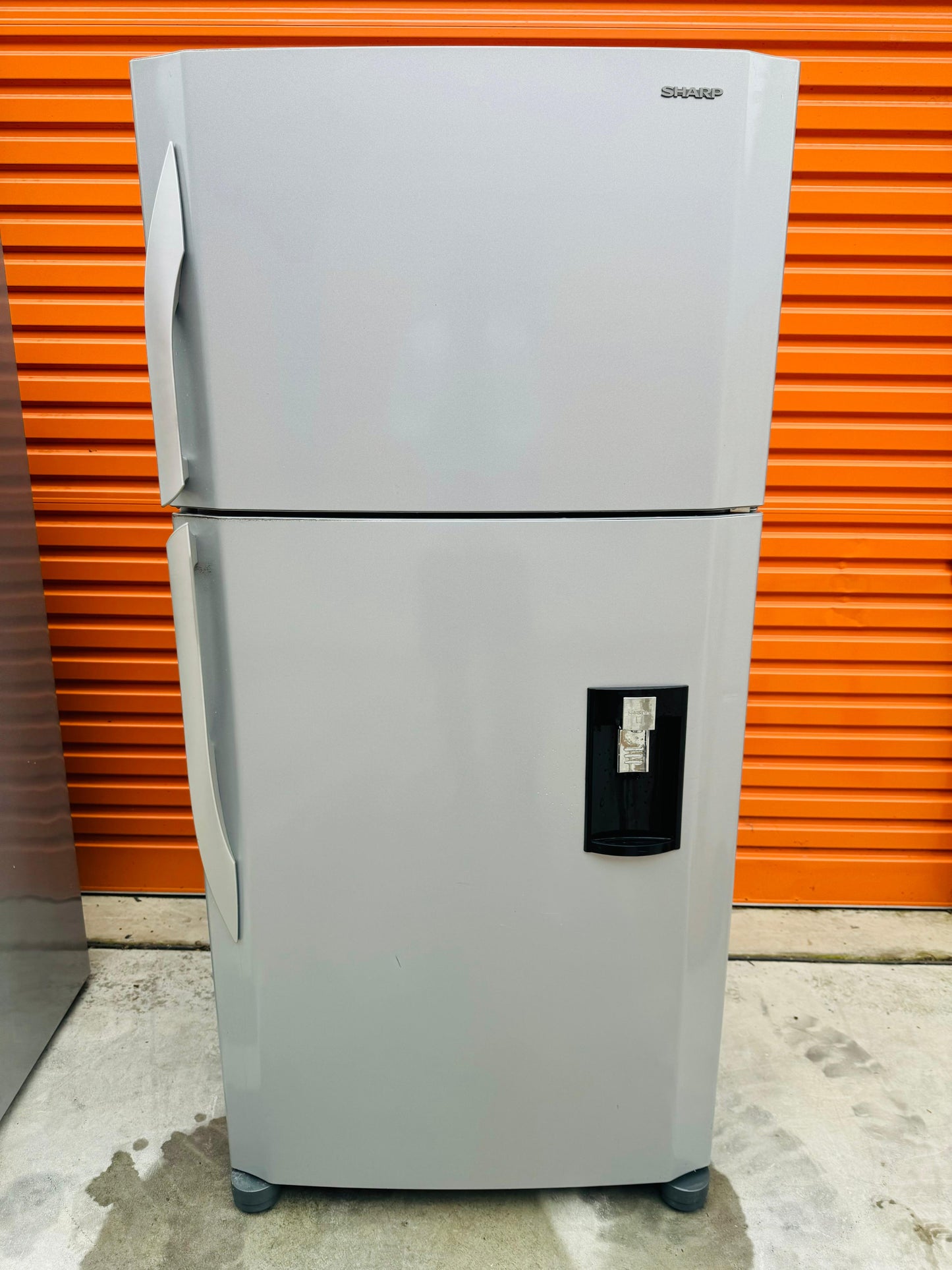 **SHARP 555 LITRES FRIDGE FREEZER**