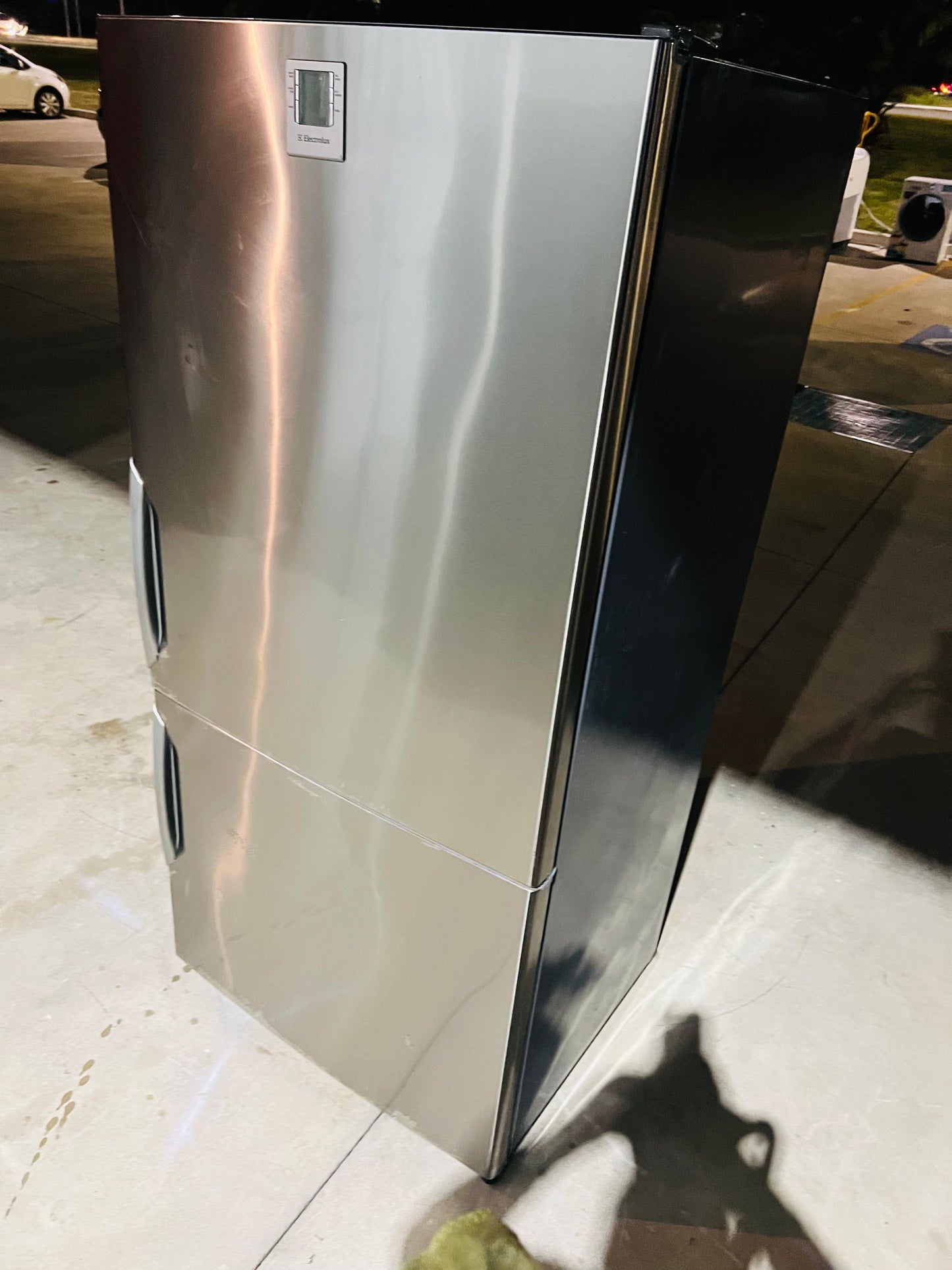 **ELECTROLUX 510 LITRES FRIDGE FREEZER**