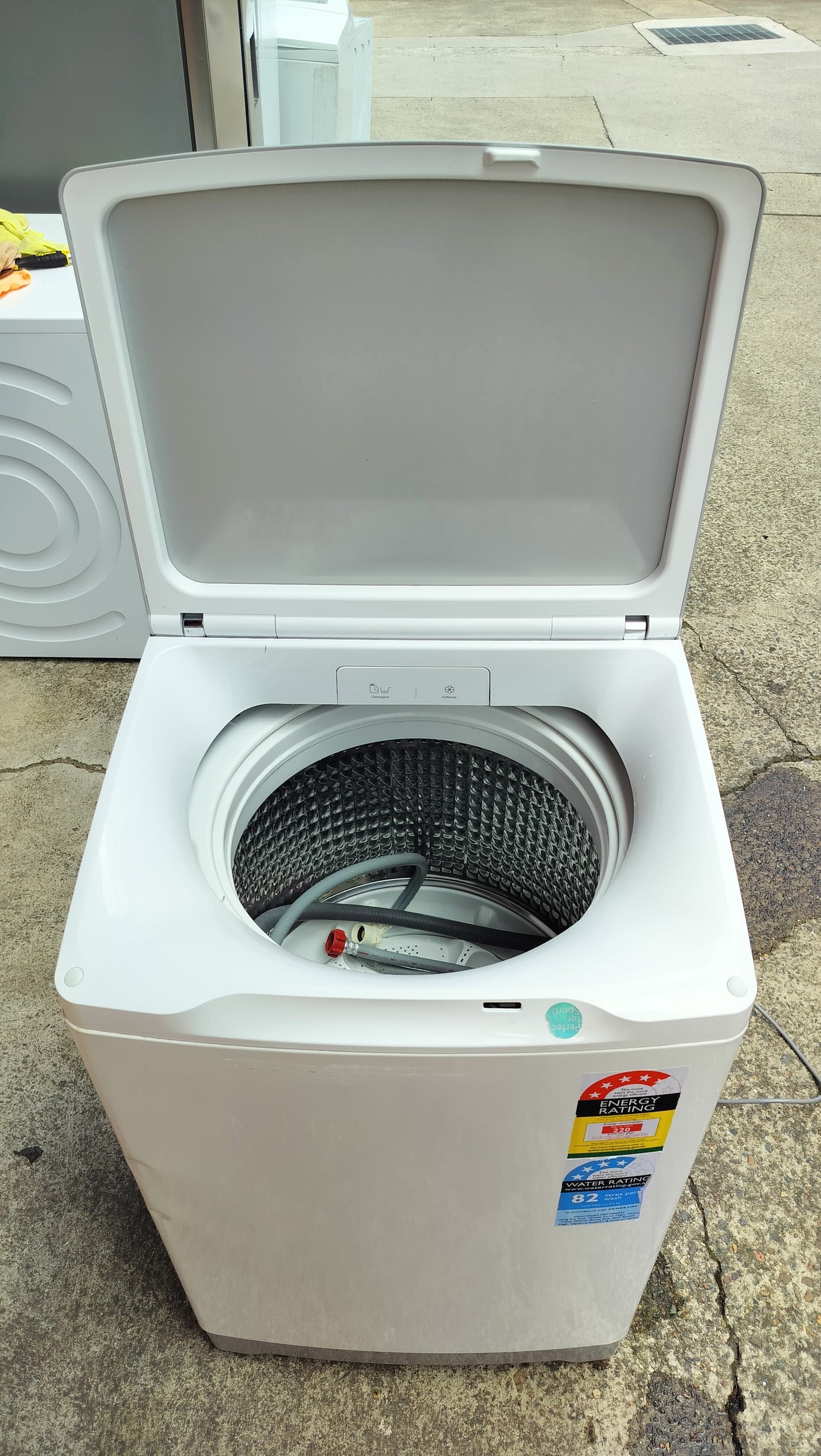 **HAIER 8 KGS FRONT LOADER WASHING MACHINE**