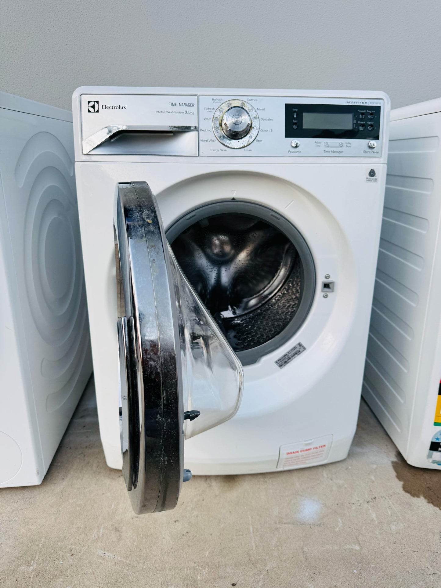 **ELECTROLUX 8.5 KGS FRONT LOADER WASHING MACHINE**