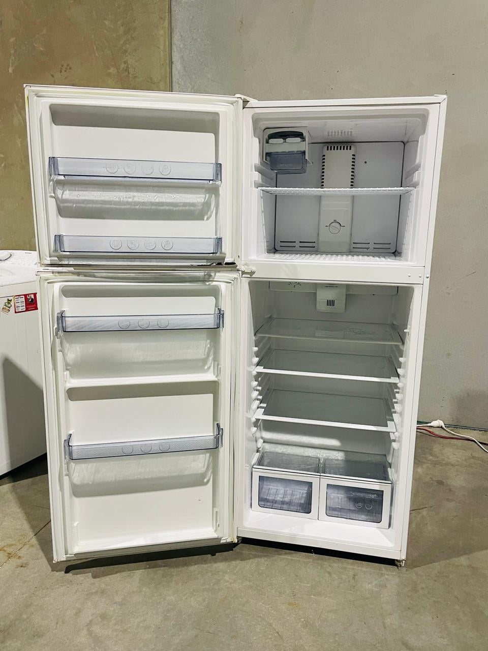 **CHANGHONG 420 LITRES FRIDGE FREEZER**