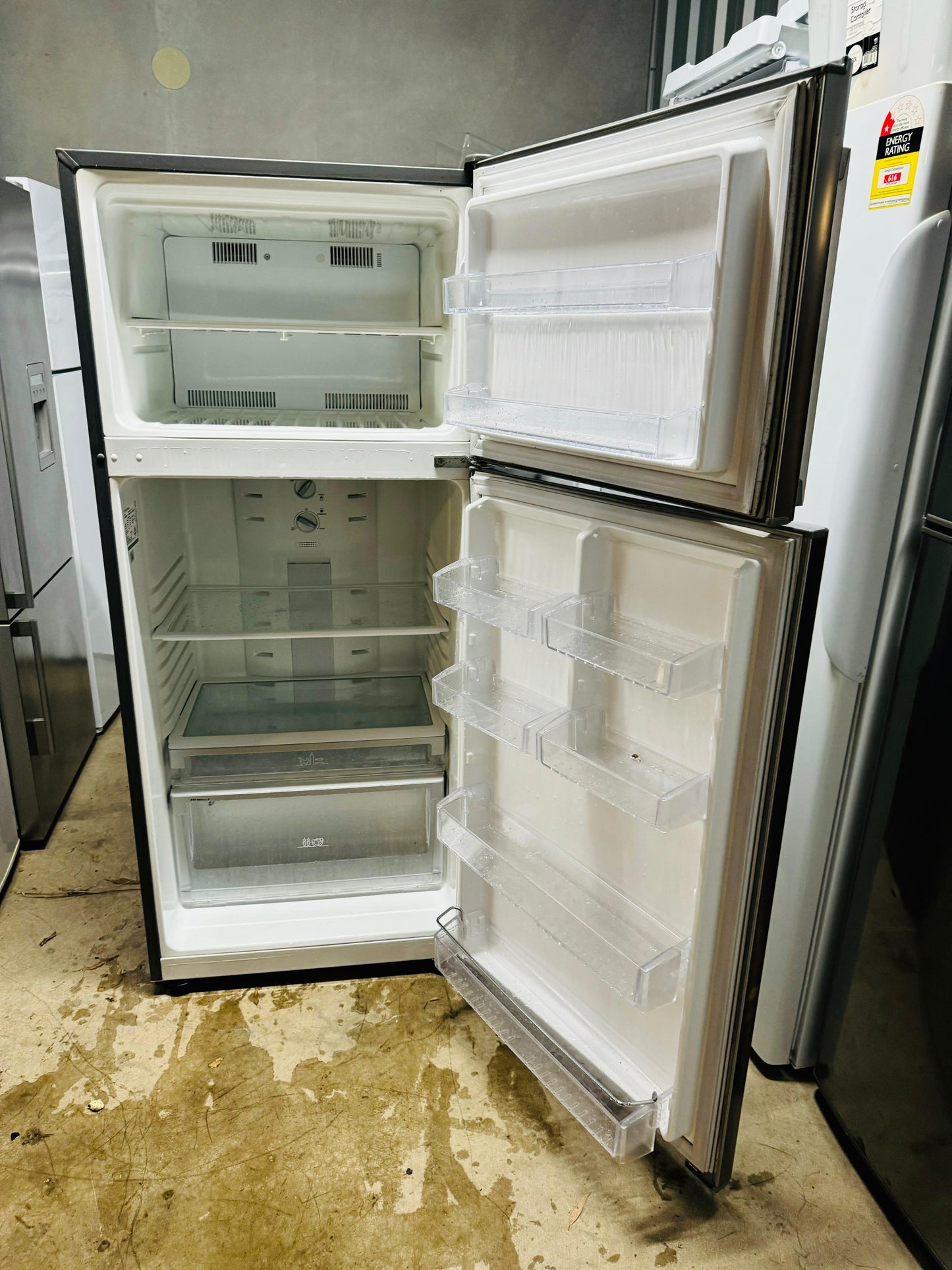 **ELECTROLUX 420 LITRES FRIDGE FREEZER**