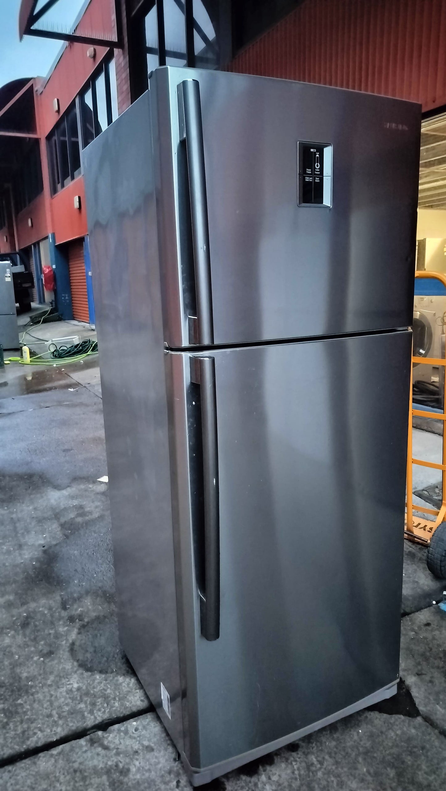 **SAMSUNG 449 LITRES FRIDGE FREEZER**