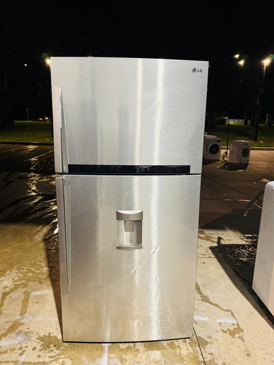 **LG 600 LITRES FRIDGE FREEZER**