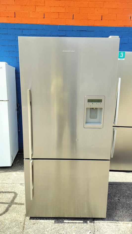 **FISHER & PAYKEL 519 LITRES FRIDGE FREEZER**