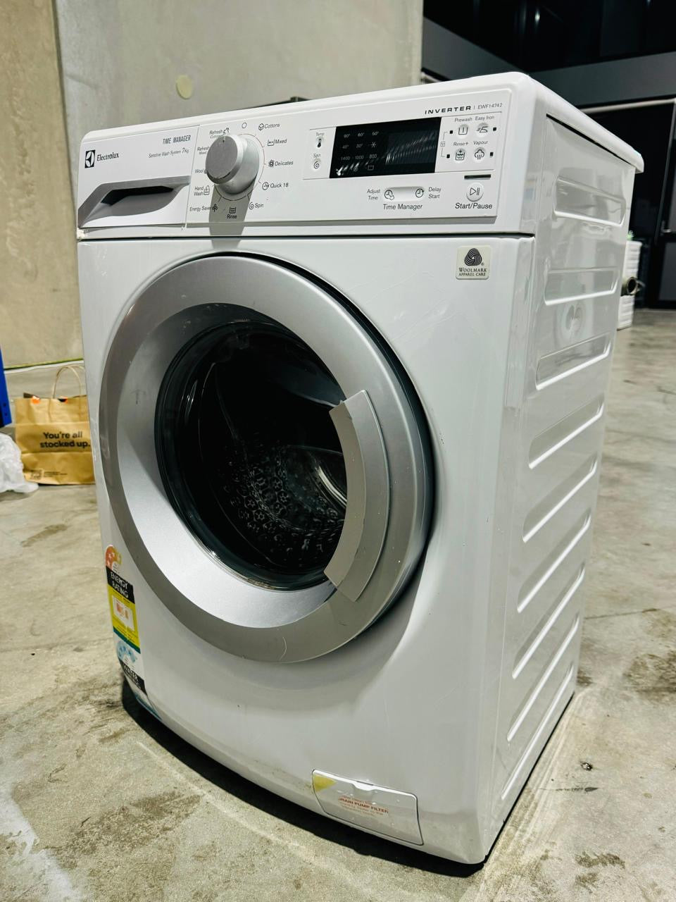 **ELECTROLUX 7KGS FRONT LOADER WASHING MACHINE**