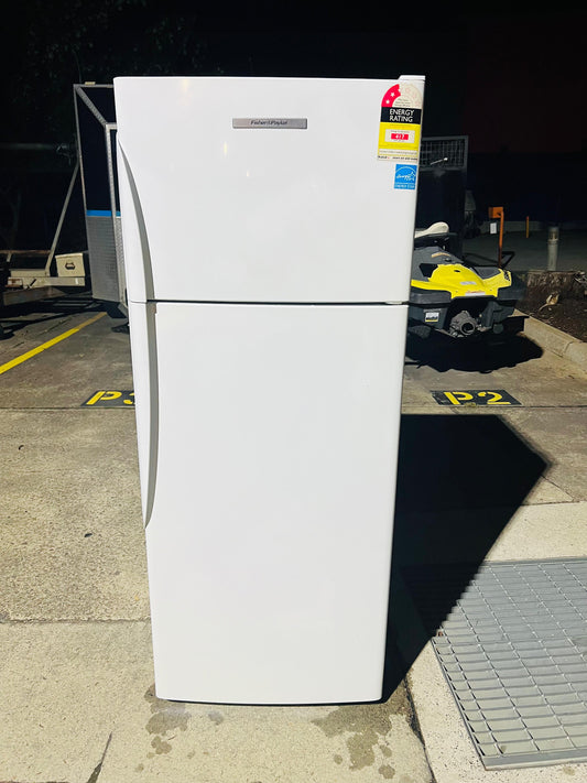 **FISHER & PAYKEL 380 LITRES FRIDGE FREEZER**