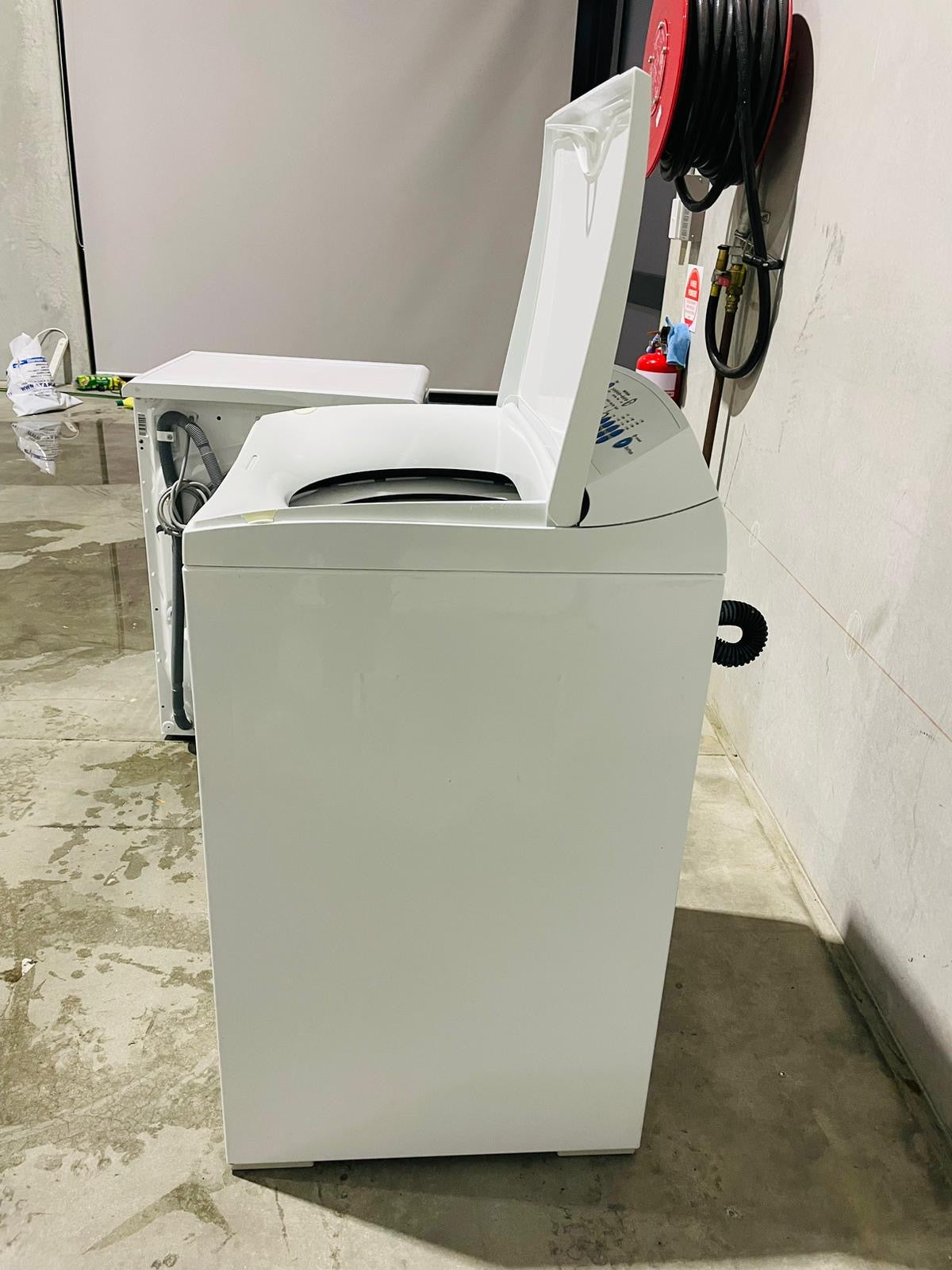 **FISHER & PAYKEL 5.5 KGS TOP LOADER WASHING MACHINE**