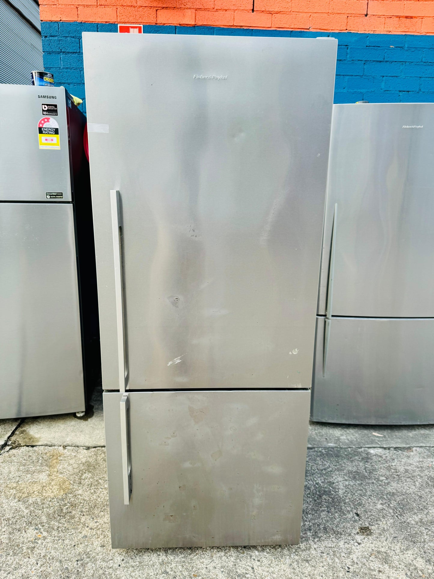 **FISHER & PAYKEL 442 LITRES FRIDGE FREEZER**