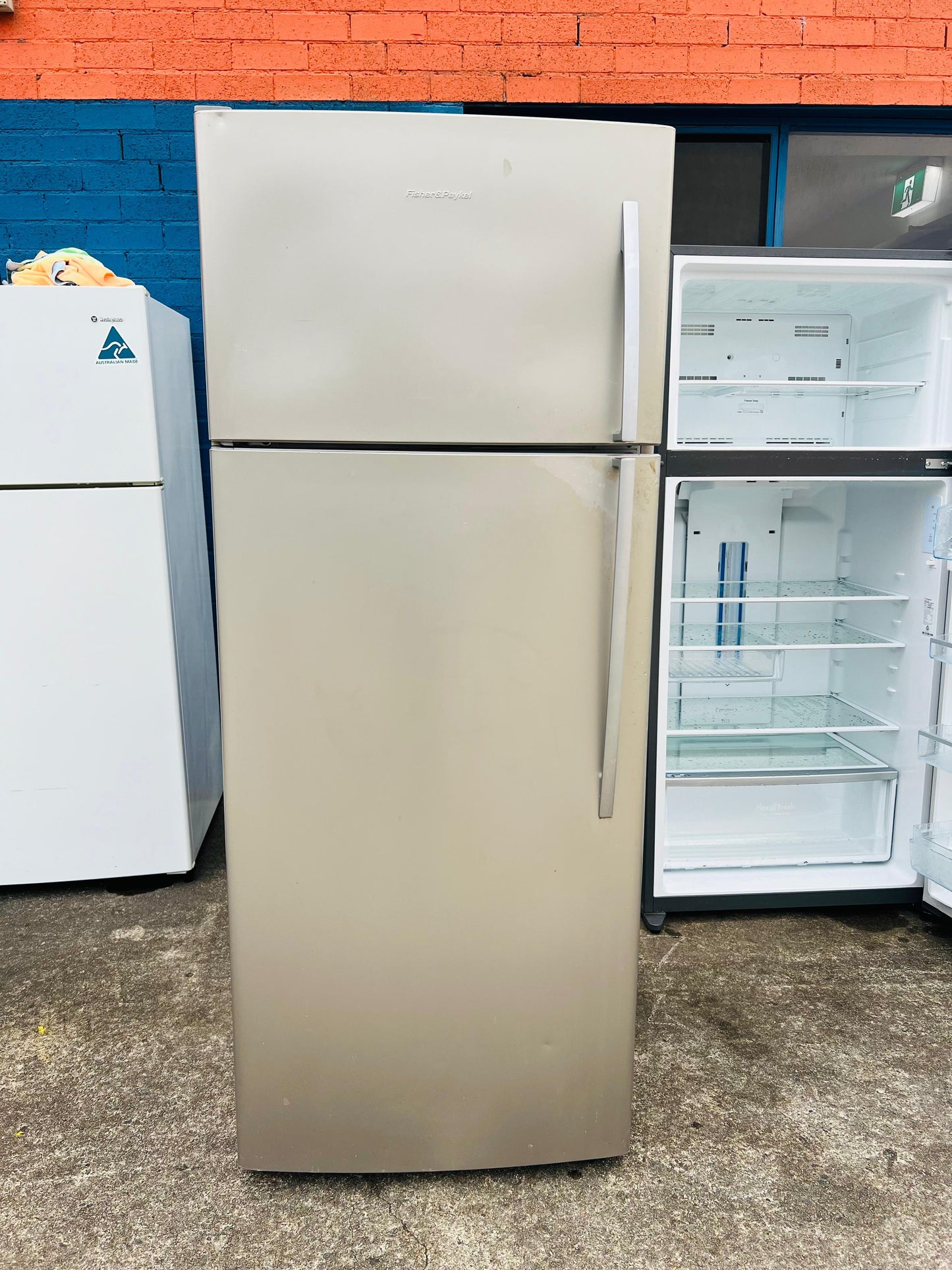 **FISHER & PAYKEL 447 LITRES FRIDGE FREEZER**