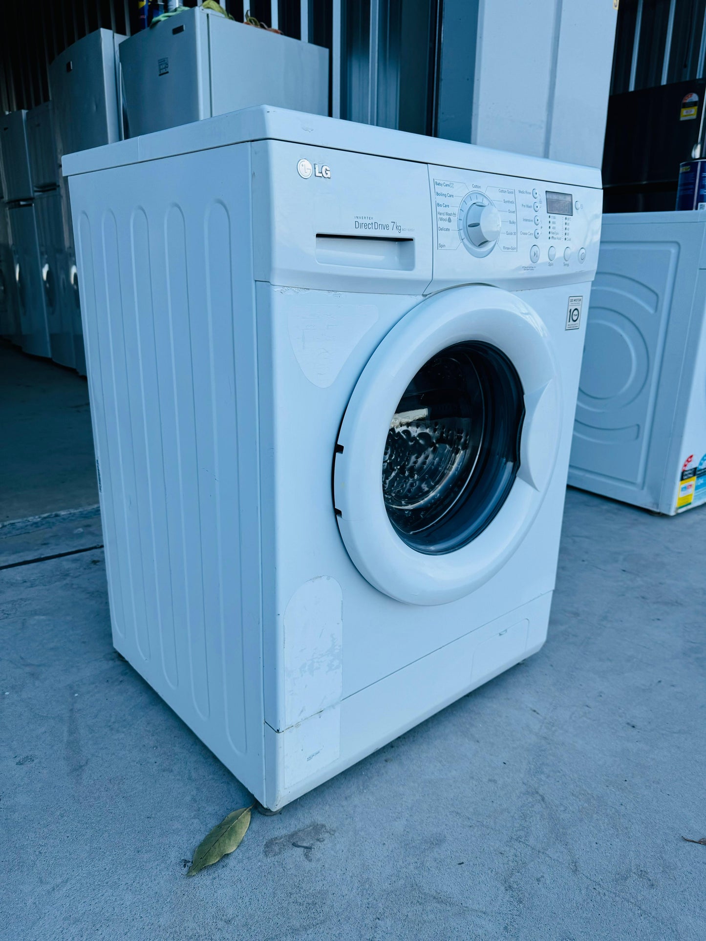 **LG 7KGS FRONT LOADER WASHING MACHINE**