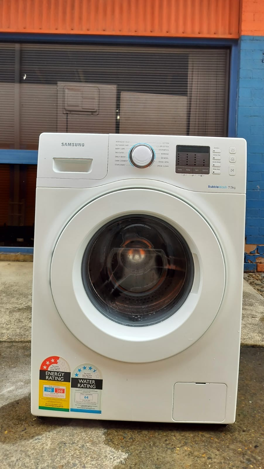 **SAMSUNG 7.5 KGS FRONT LOADER WASHING MACHINE**