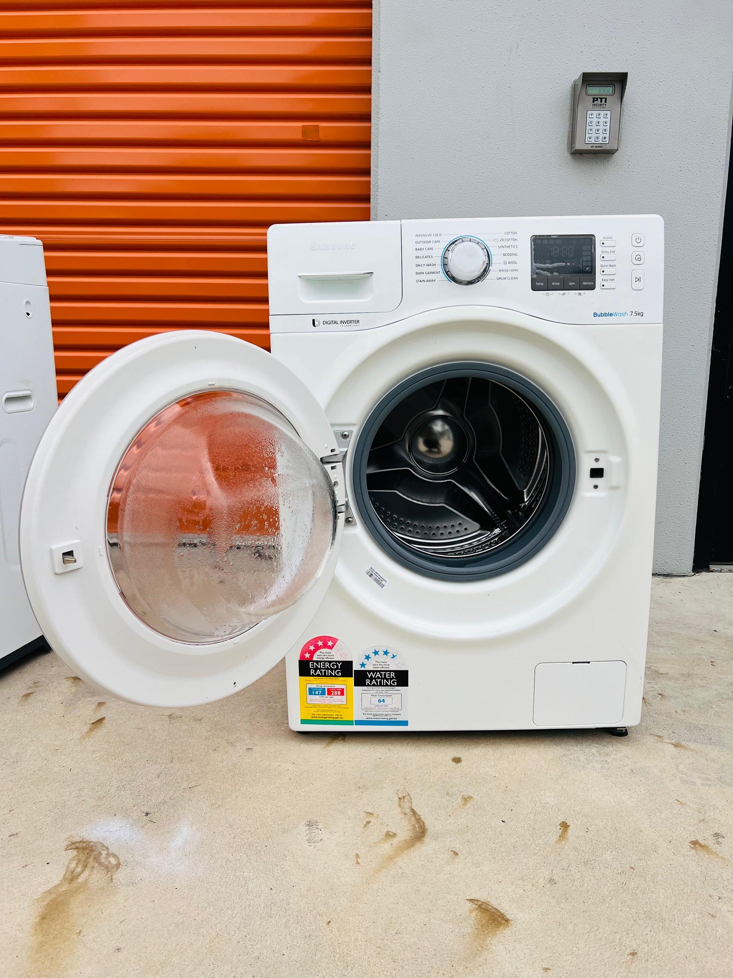 **SAMSUNG 7.5KGS FRONT LOADER WASHING MACHINE**