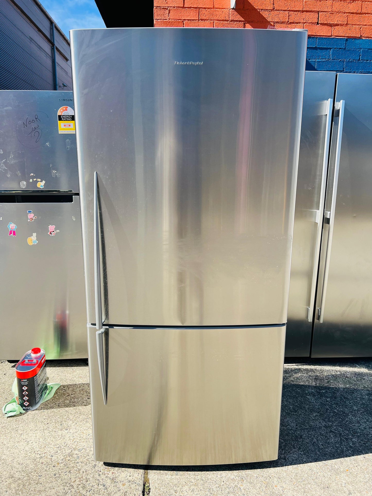 **FISHER & PAYKEL 519 LITRES FRIDGE FREEZER**