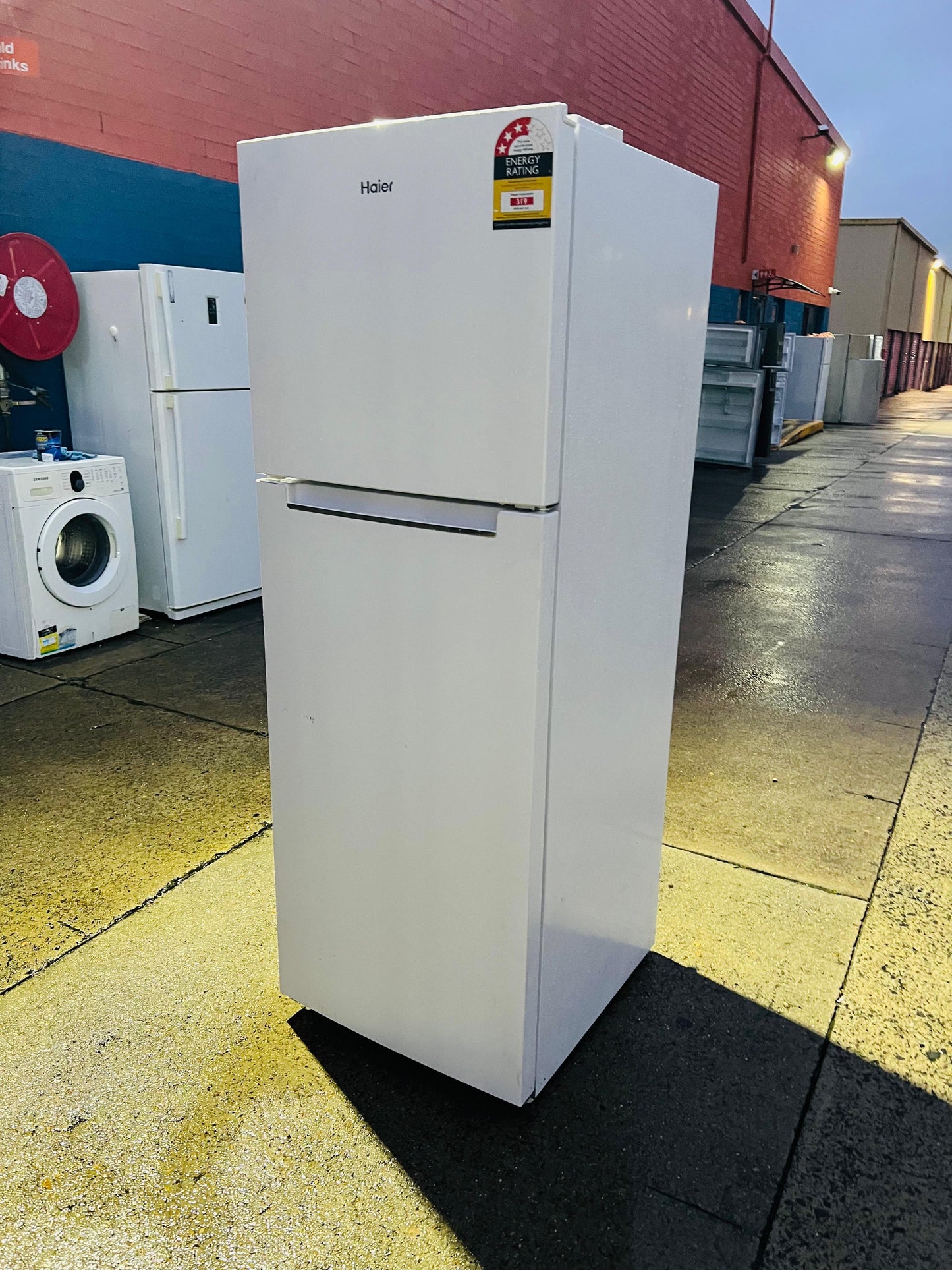 **HAIER 514 LITRES FRIDGE FREEZER**