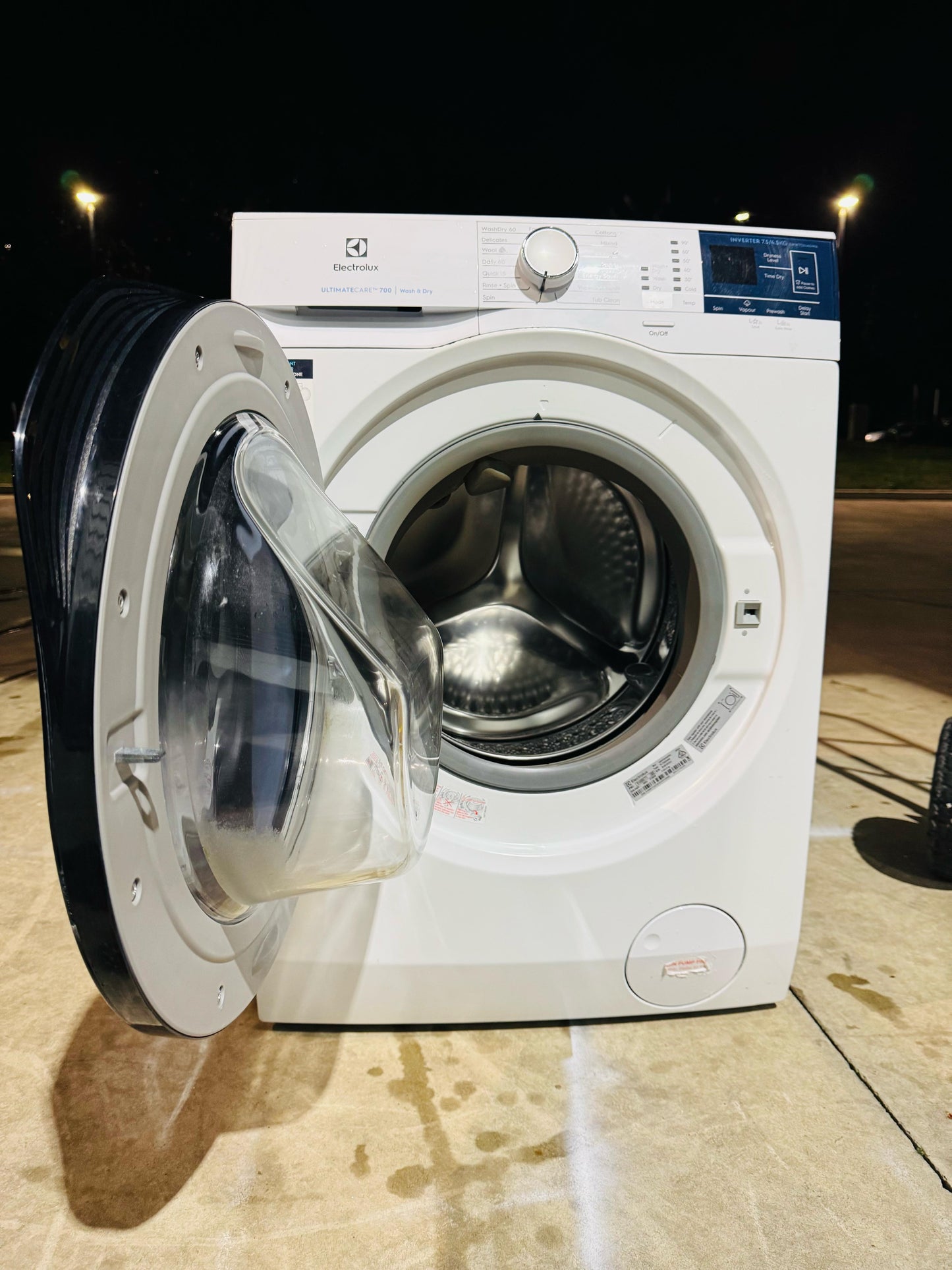 **ELECTROLUX 7.5 KGS FRONT LOADER WASHING MACHINE**