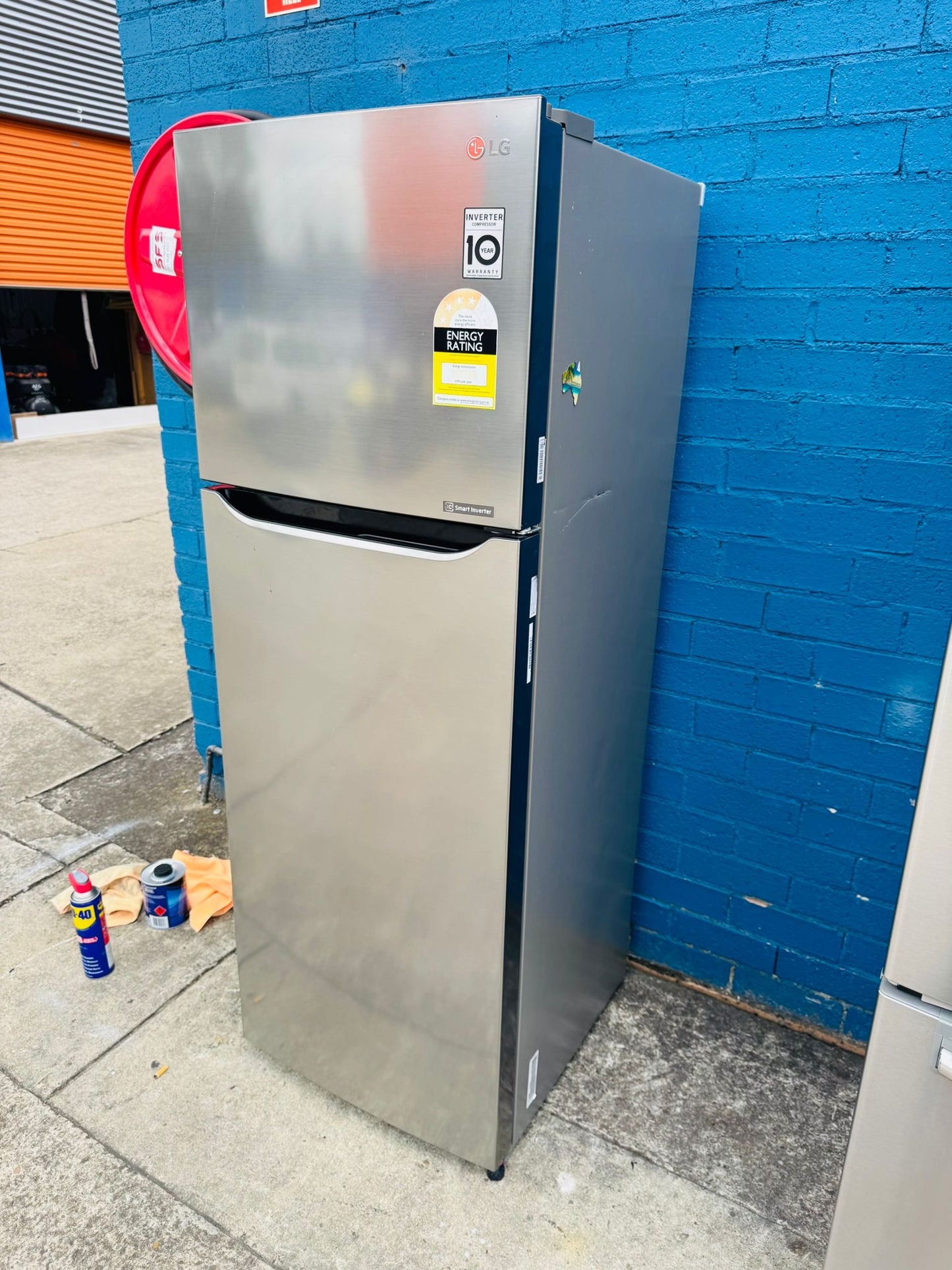 **LG 332 LITRES FRIDGE FREEZER**