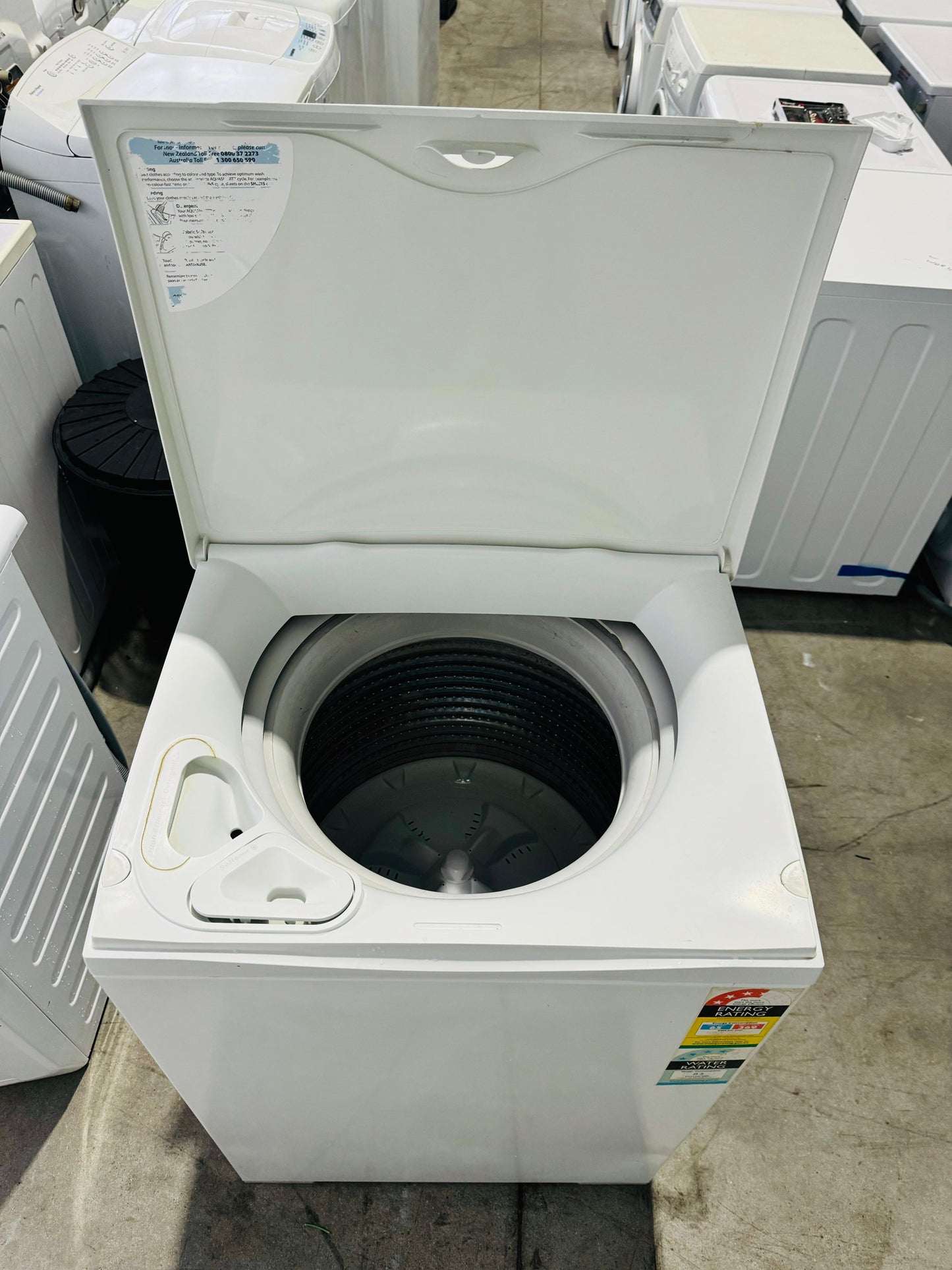 **FISHER & PAYKEL 8KGS TOP LOADER WASHING MACHINE**