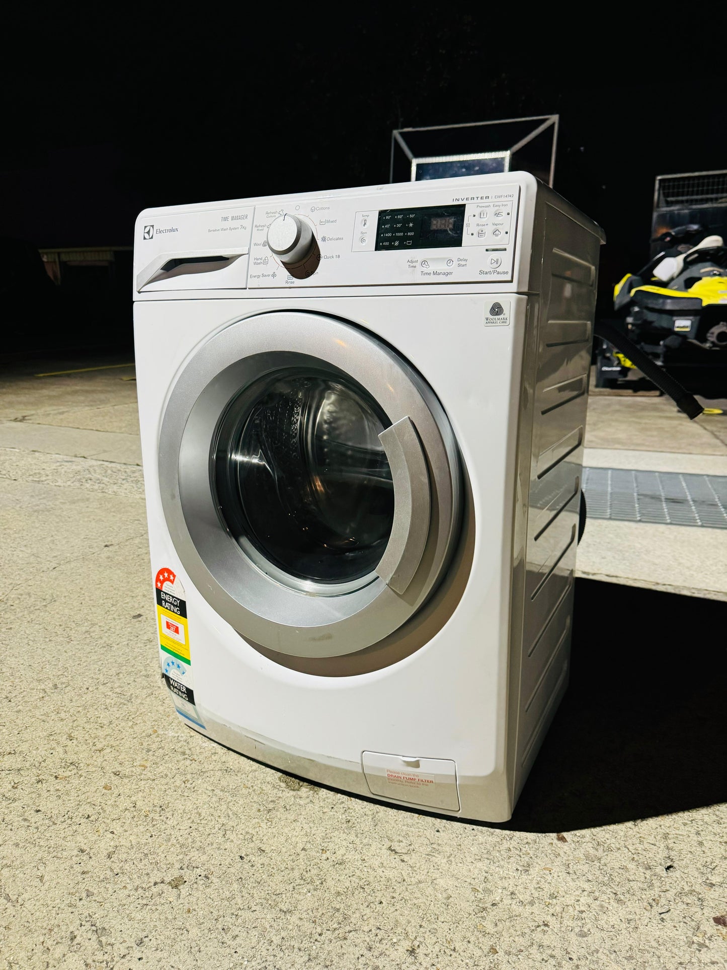 **ELECTROLUX 7 KGS FRONT LOADER WASHING MACHINE**