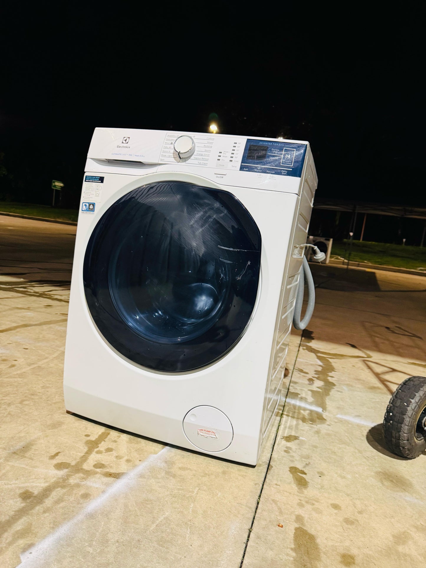 **ELECTROLUX 7.5 KGS FRONT LOADER WASHING MACHINE**