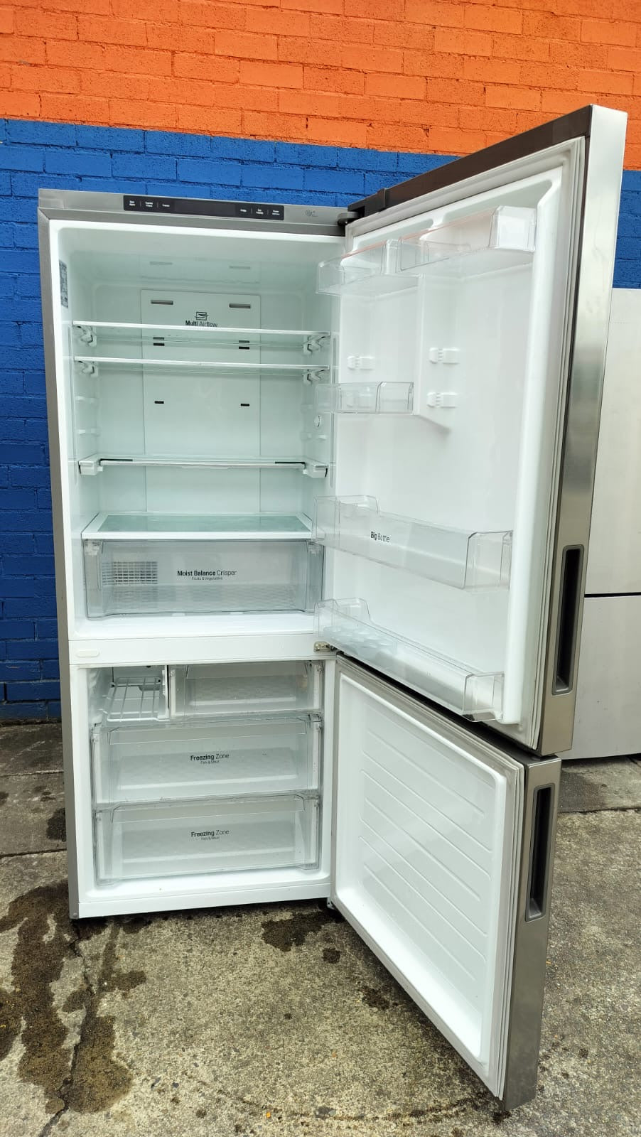 **LG 367 LITRES FRIDGE FREEZER**