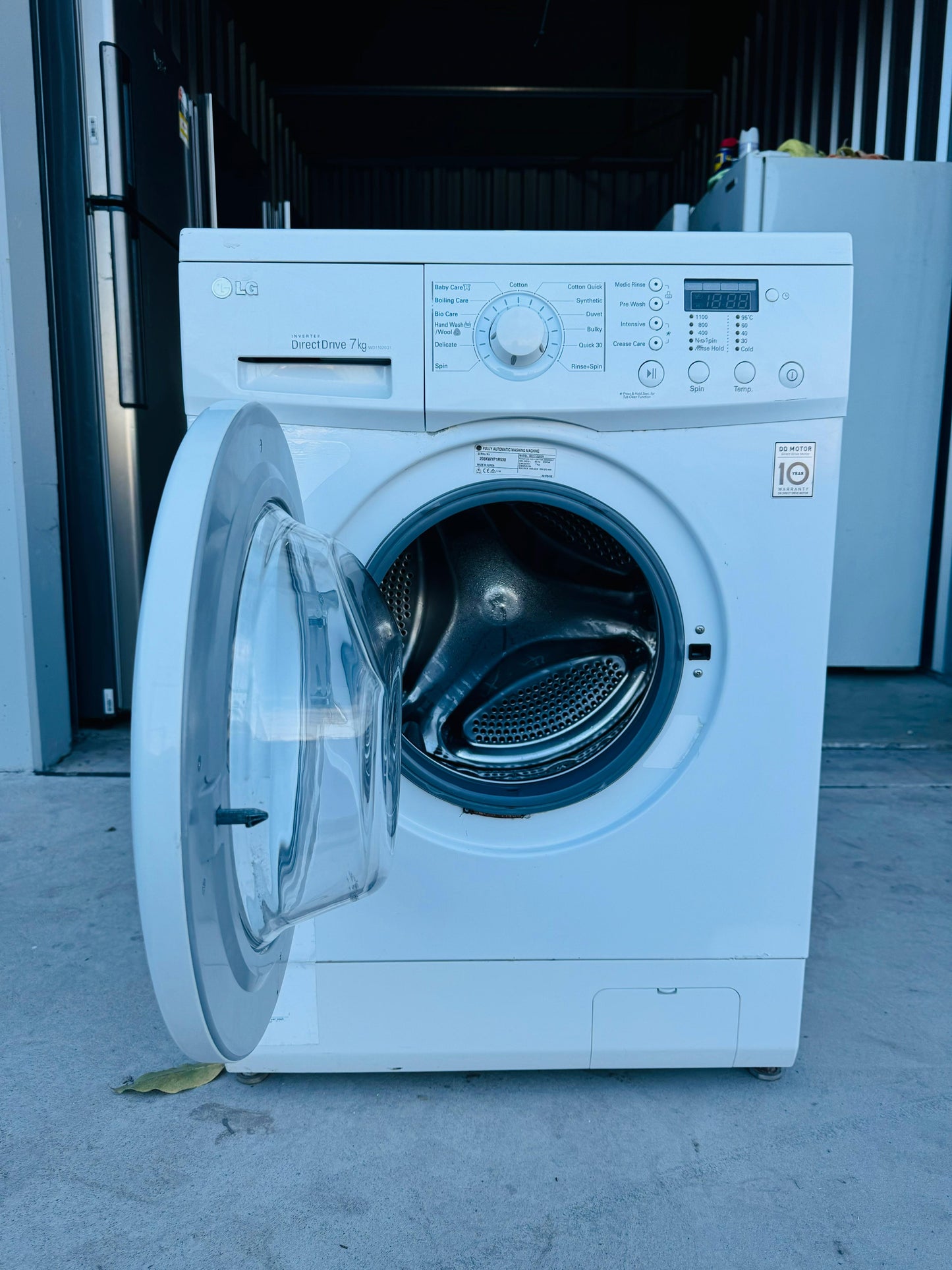 **LG 7KGS FRONT LOADER WASHING MACHINE**