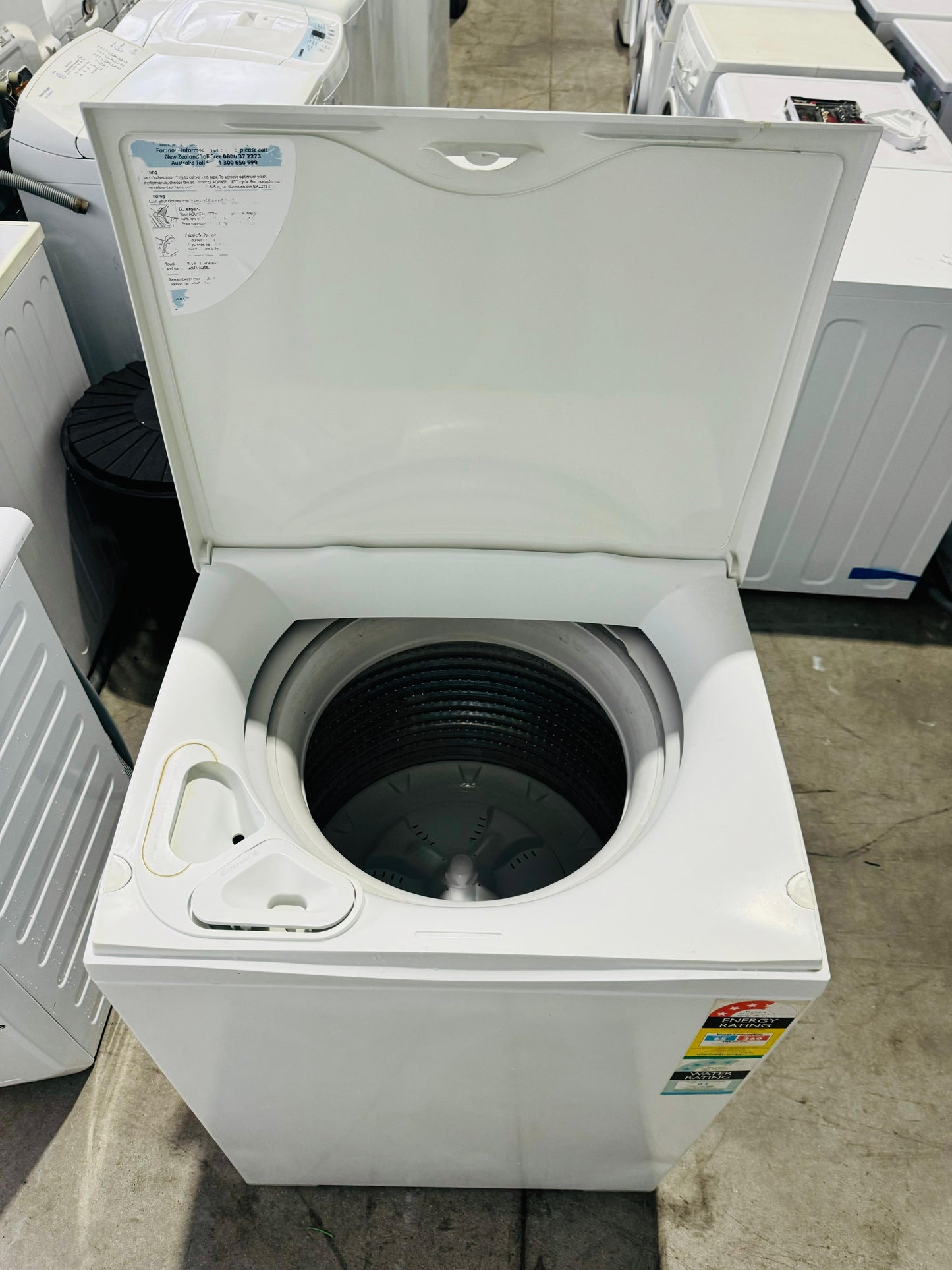 **FISHER & PAYKEL 8KGS TOP LOADER WASHING MACHINE**