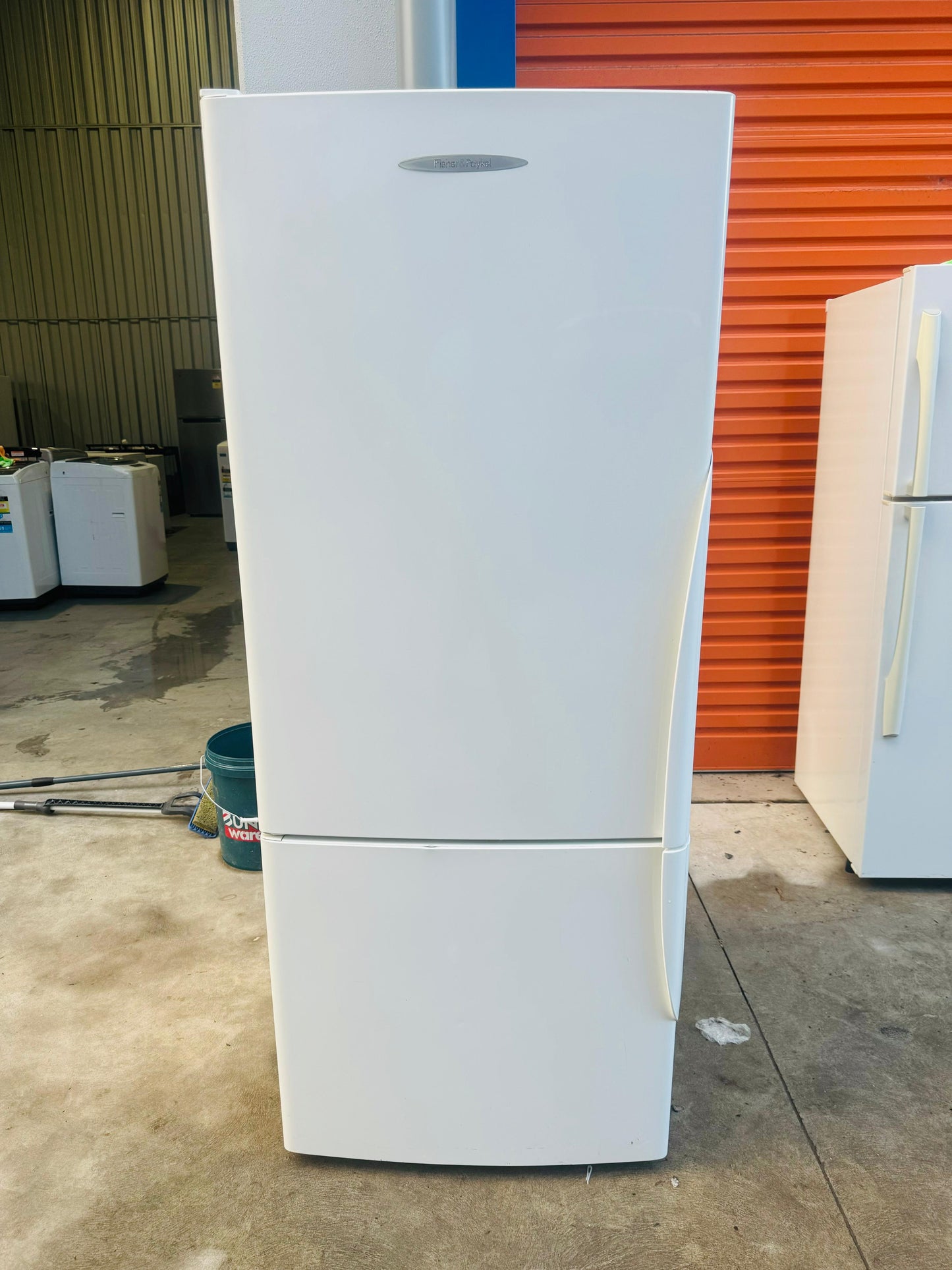 **FISHER & PAYKEL 442 LITRES FRIDGE FREEZER**