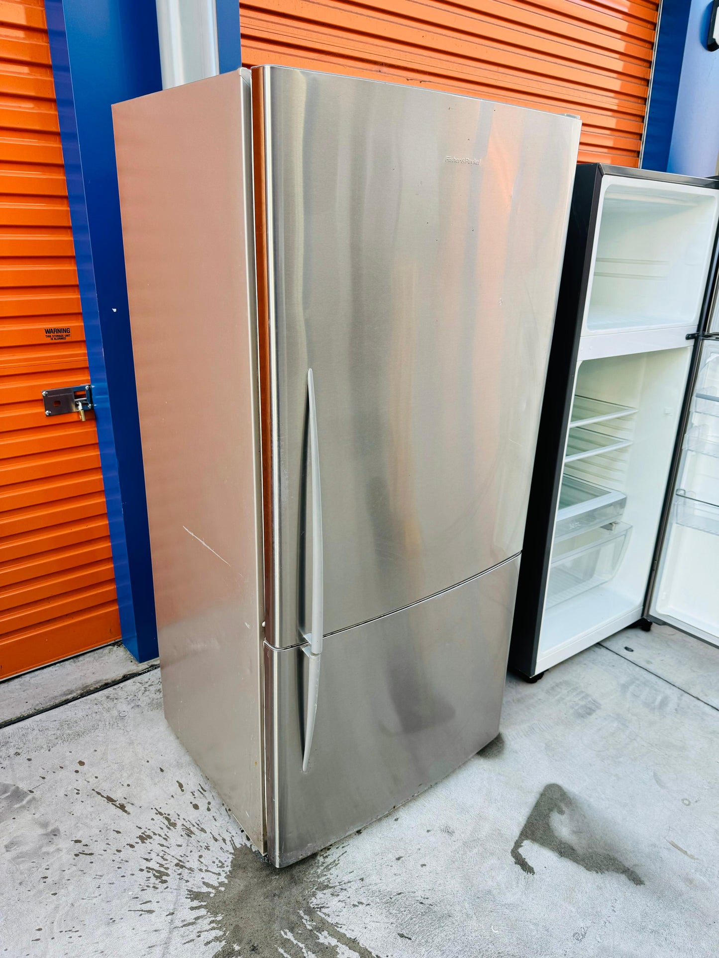 **FISHER & PAYKEL 519 LITRES FRIDGE FREEZER**